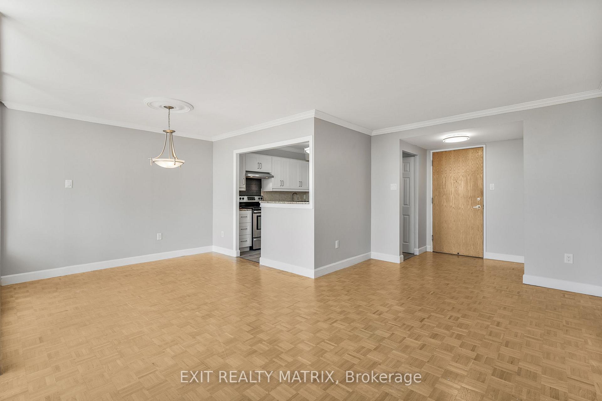 Photo 12 of Unit 705, 2759 Carousel Crescent, Ottawa, Emerald Woods/Sawmill Creek — HOMEH
