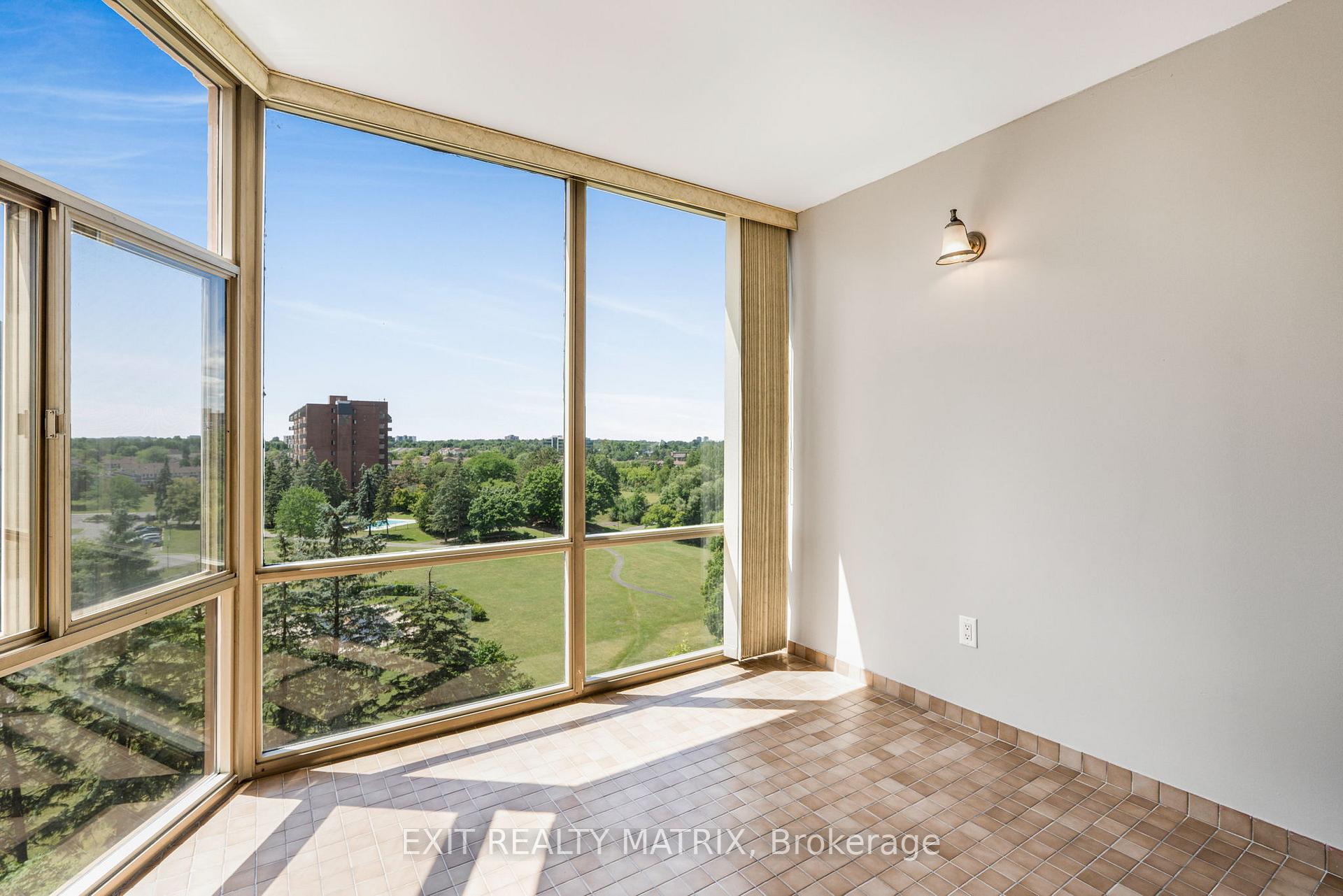 Photo 14 of Unit 705, 2759 Carousel Crescent, Ottawa, Emerald Woods/Sawmill Creek — HOMEH