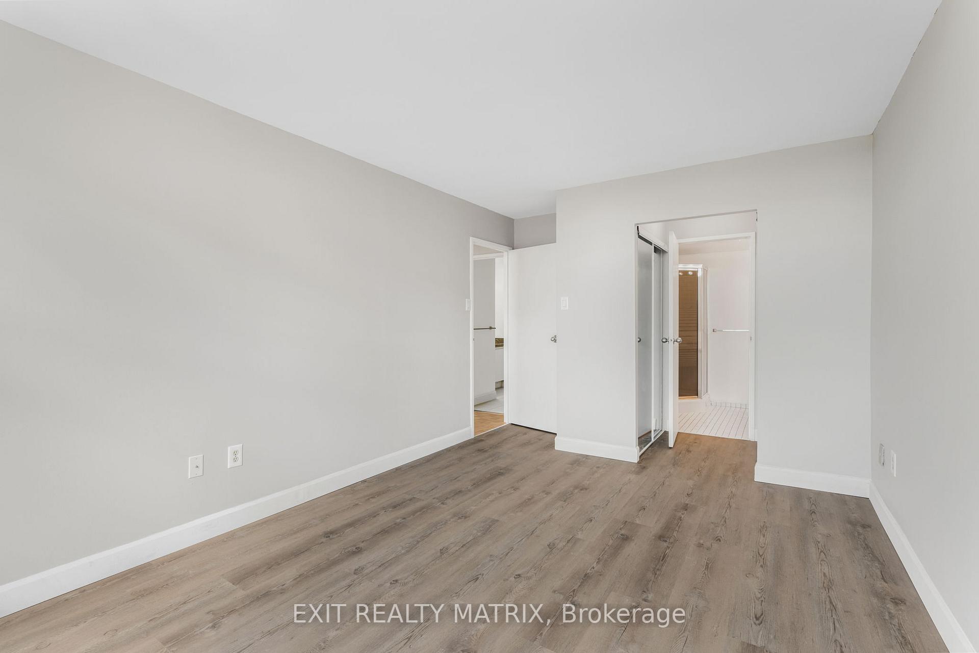 Photo 17 of Unit 705, 2759 Carousel Crescent, Ottawa, Emerald Woods/Sawmill Creek — HOMEH