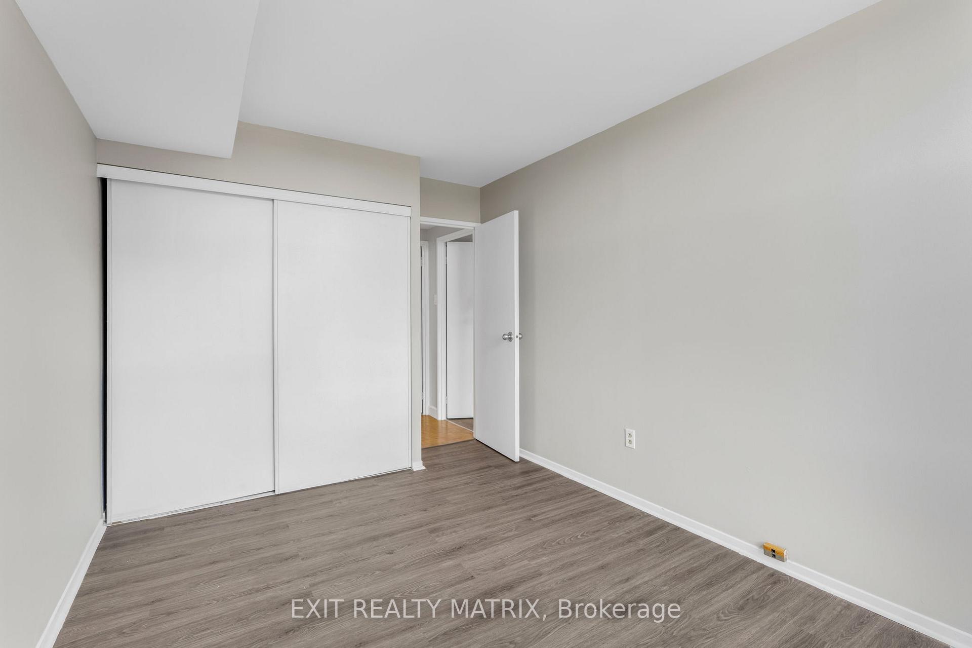 Photo 20 of Unit 705, 2759 Carousel Crescent, Ottawa, Emerald Woods/Sawmill Creek — HOMEH