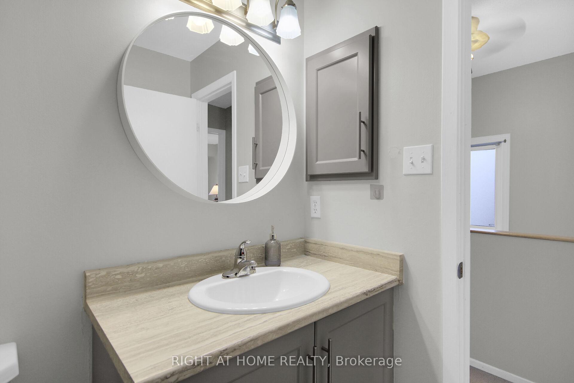 Photo 19 of 15 Bentbrook Crescent, Ottawa, Barrhaven - Heritage Park — HOMEH