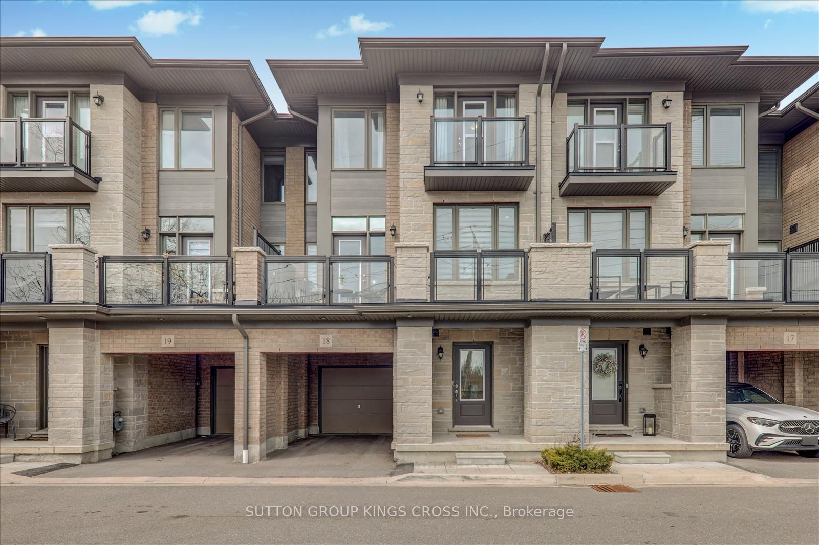 Front of Unit 18, 1956 Altona Road