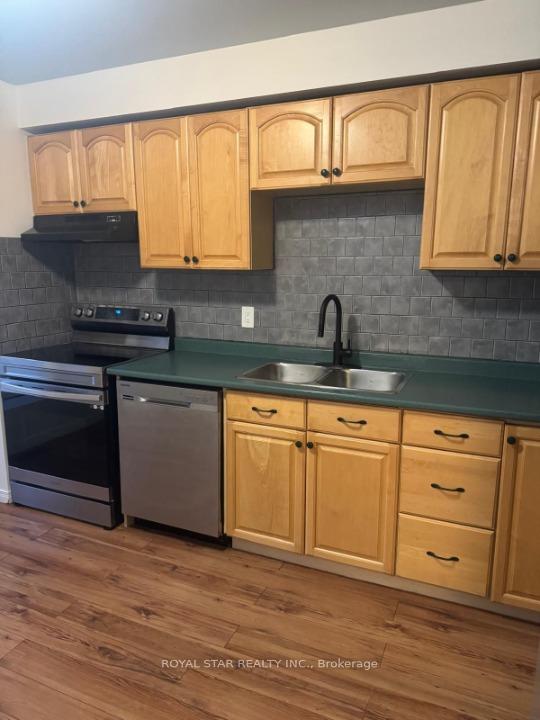 Photo 3 of Unit 28, 107 Dovercliffe Road, Guelph, Dovercliffe Park/Old University — HOMEH