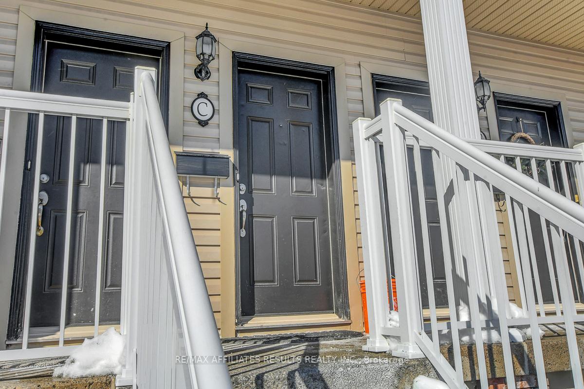 Photo 5 of Unit C, 107 Artesa, Ottawa, Kanata - Emerald Meadows/Trailwest — HOMEH