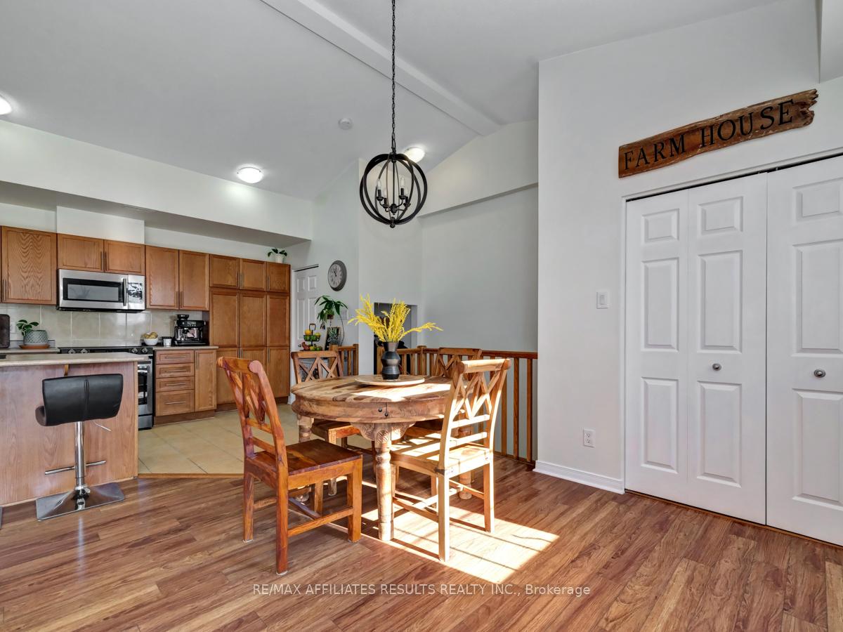 Photo 12 of Unit C, 107 Artesa, Ottawa, Kanata - Emerald Meadows/Trailwest — HOMEH