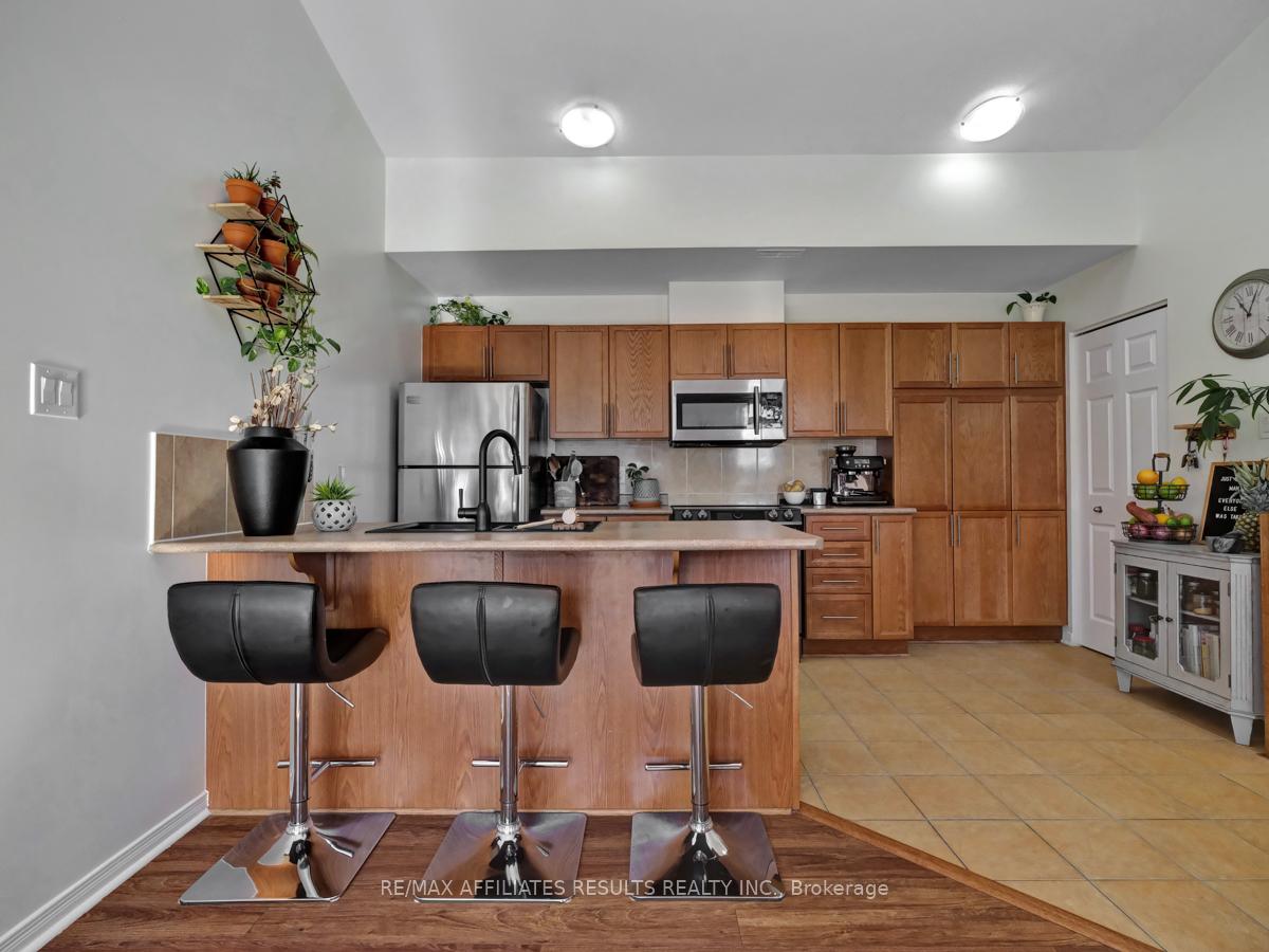 Photo 15 of Unit C, 107 Artesa, Ottawa, Kanata - Emerald Meadows/Trailwest — HOMEH