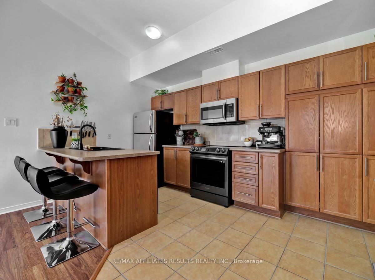 Photo 16 of Unit C, 107 Artesa, Ottawa, Kanata - Emerald Meadows/Trailwest — HOMEH