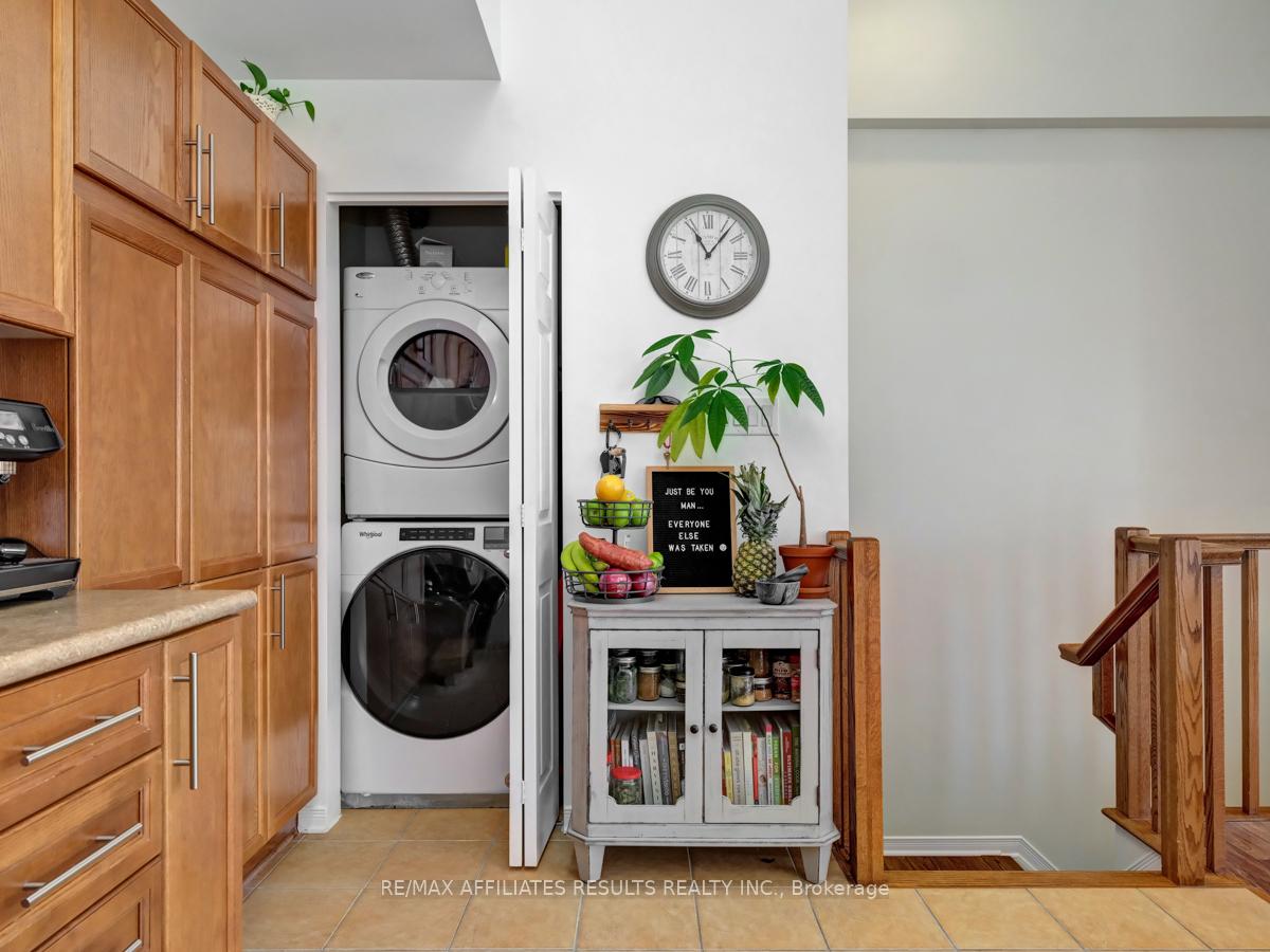 Photo 20 of Unit C, 107 Artesa, Ottawa, Kanata - Emerald Meadows/Trailwest — HOMEH