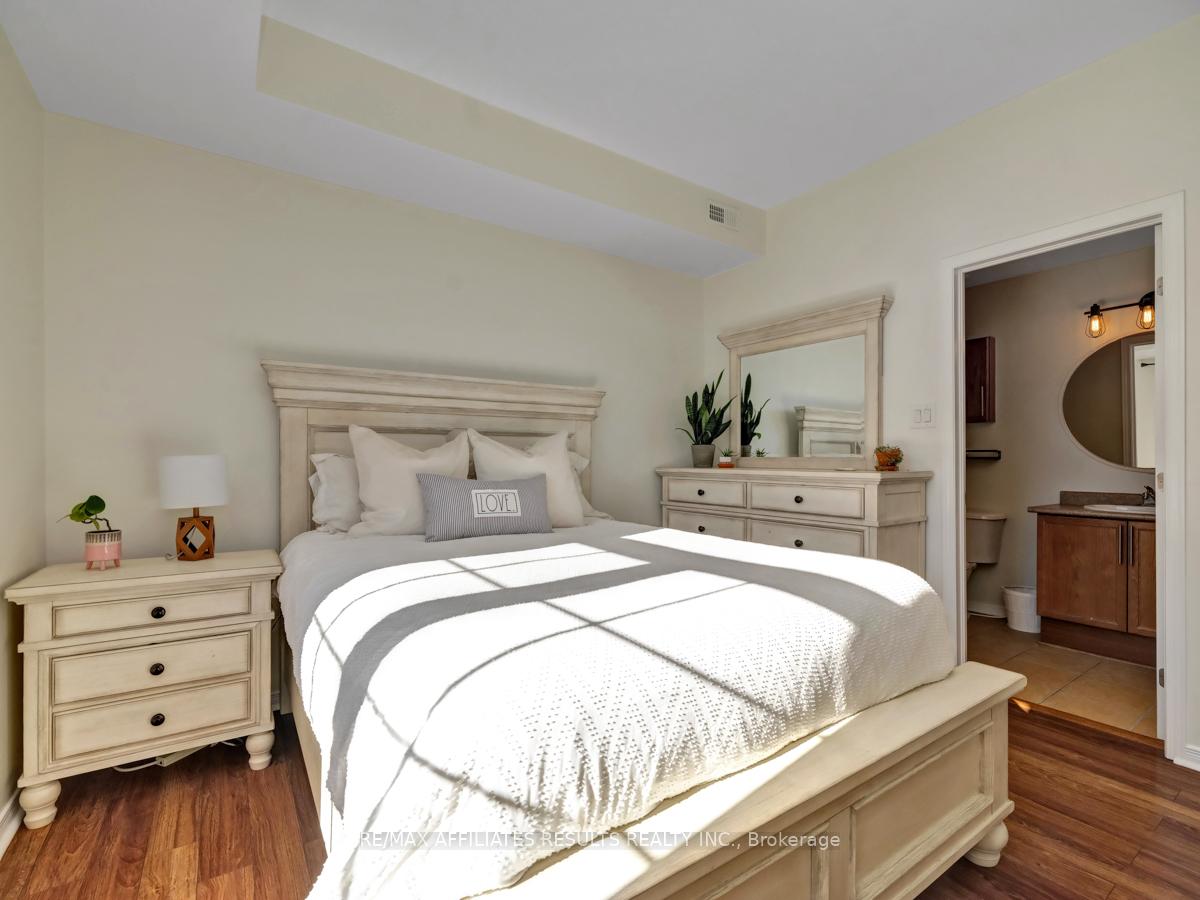Photo 22 of Unit C, 107 Artesa, Ottawa, Kanata - Emerald Meadows/Trailwest — HOMEH