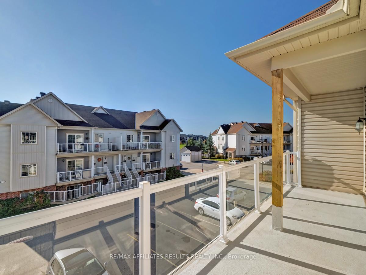 Photo 27 of Unit C, 107 Artesa, Ottawa, Kanata - Emerald Meadows/Trailwest — HOMEH