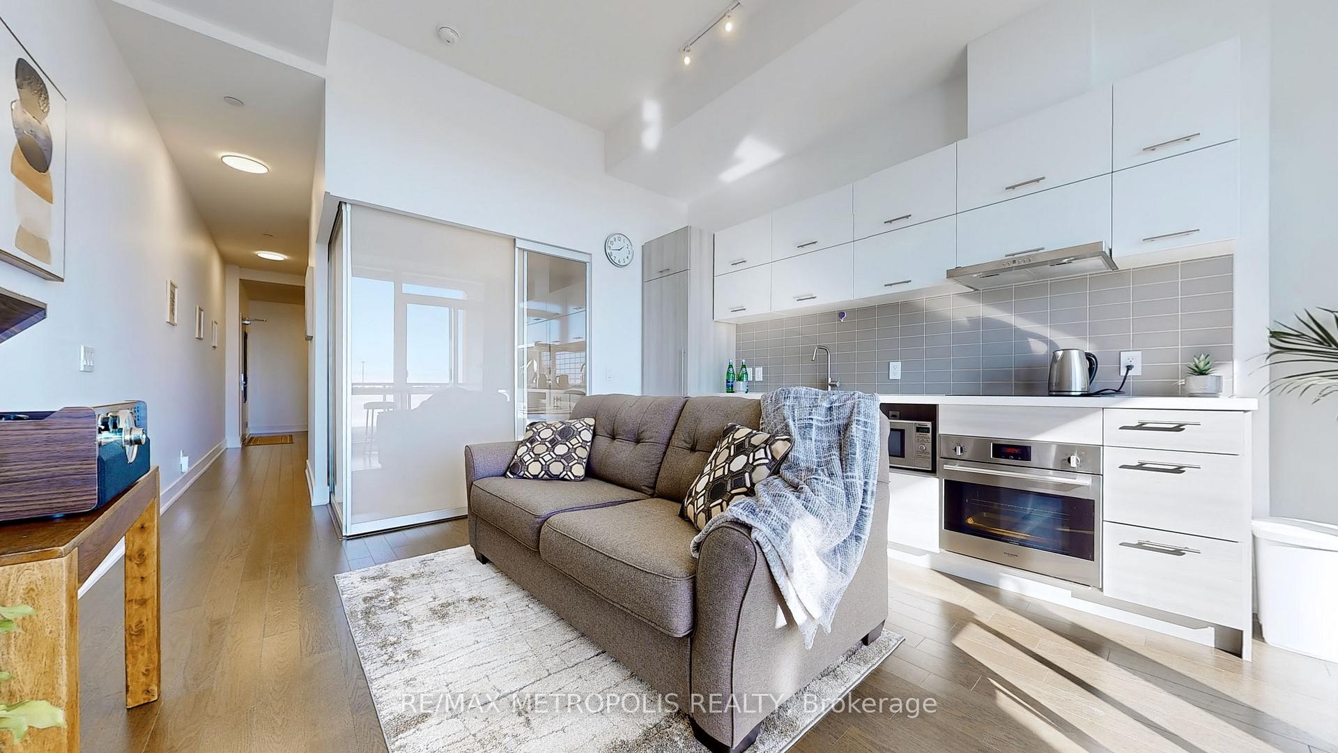 Photo 6 of Unit 614, 180 Enterprise Boulevard, Markham, Unionville — HOMEH
