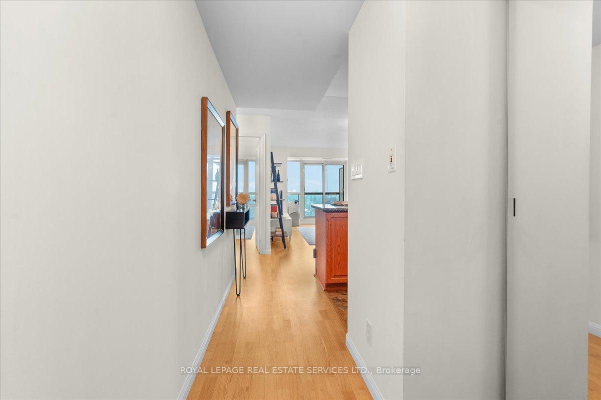 Photo 9 of Unit 1108, 900 Mount Pleasant Road, Toronto, Mount Pleasant West — HOMEH