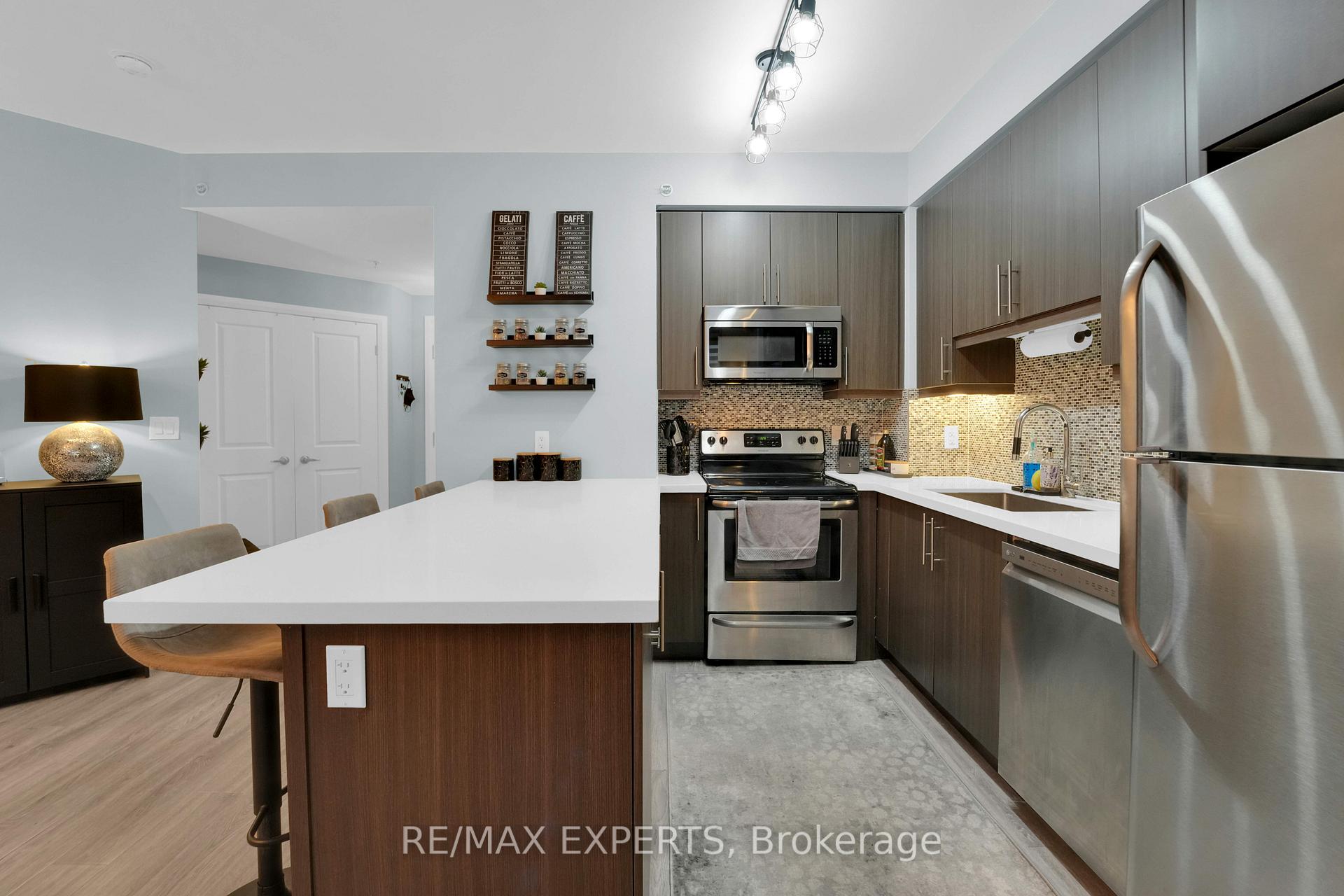 Photo 8 of Unit 202, 12 Woodstream Boulevard, Vaughan, Vaughan Grove — HOMEH