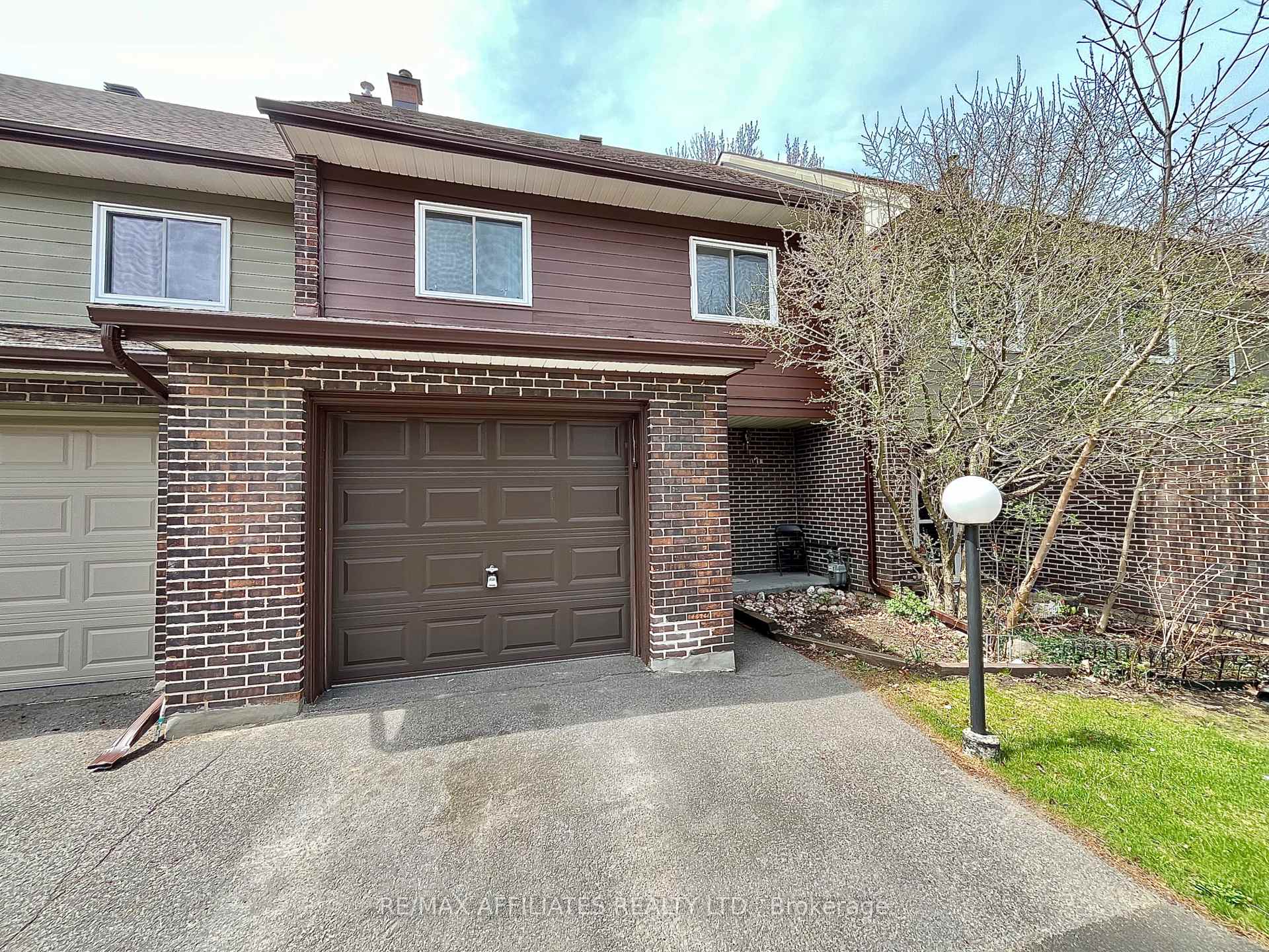 Photo 1 of 77B Glen Park Drive, Ottawa, Blackburn Hamlet (South) — HOMEH