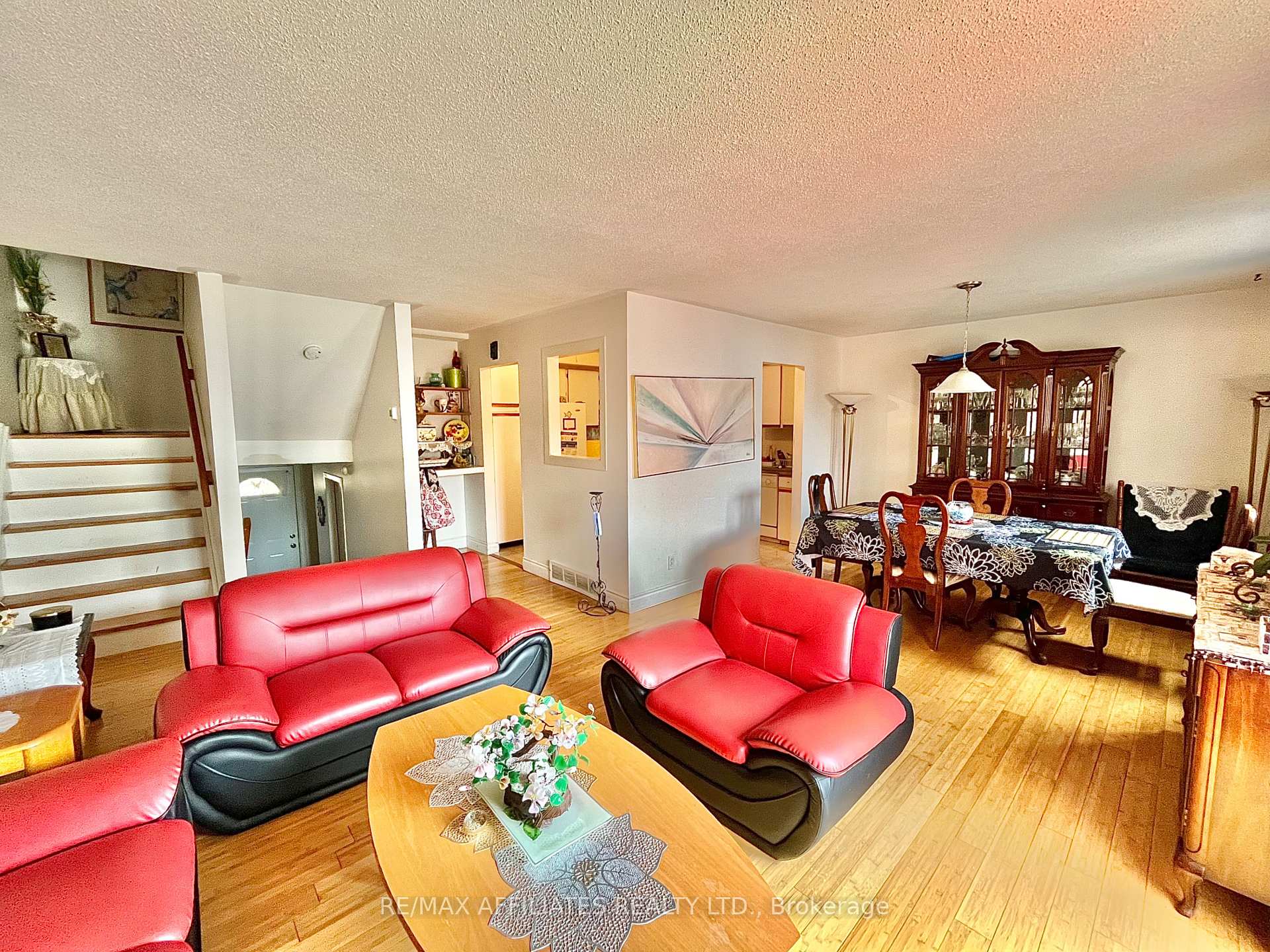 Photo 6 of 77B Glen Park Drive, Ottawa, Blackburn Hamlet (South) — HOMEH