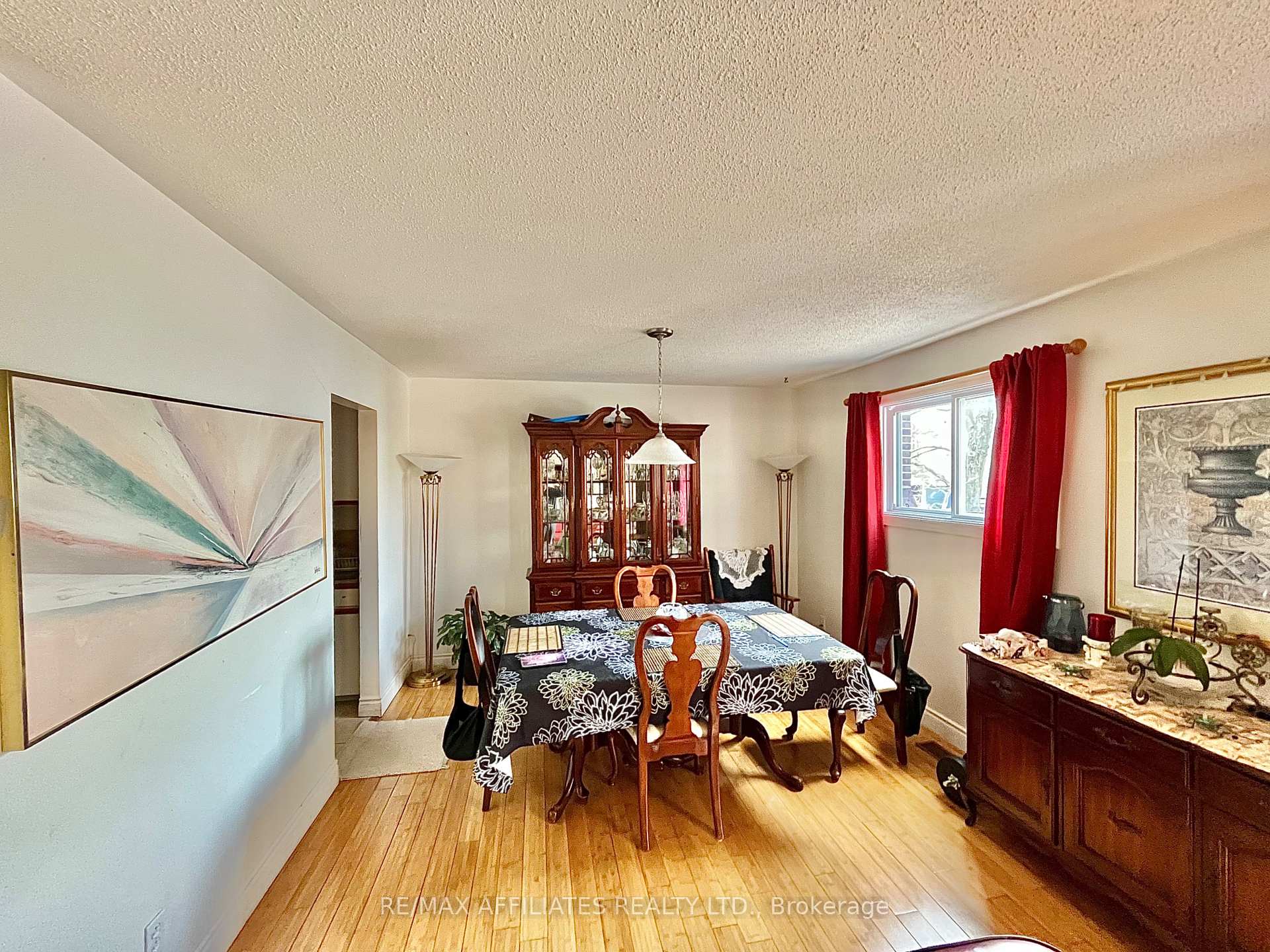 Photo 7 of 77B Glen Park Drive, Ottawa, Blackburn Hamlet (South) — HOMEH