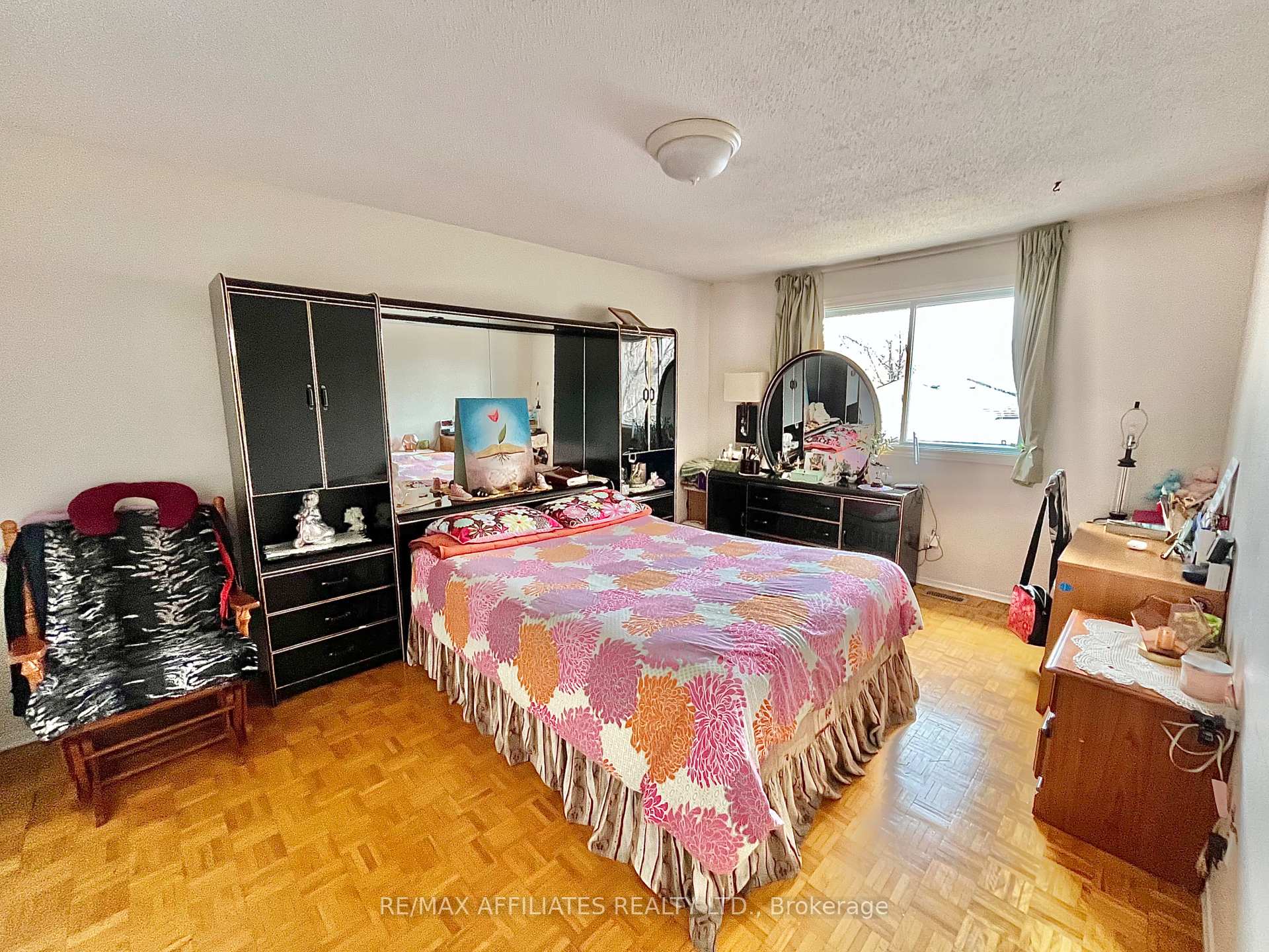 Photo 12 of 77B Glen Park Drive, Ottawa, Blackburn Hamlet (South) — HOMEH