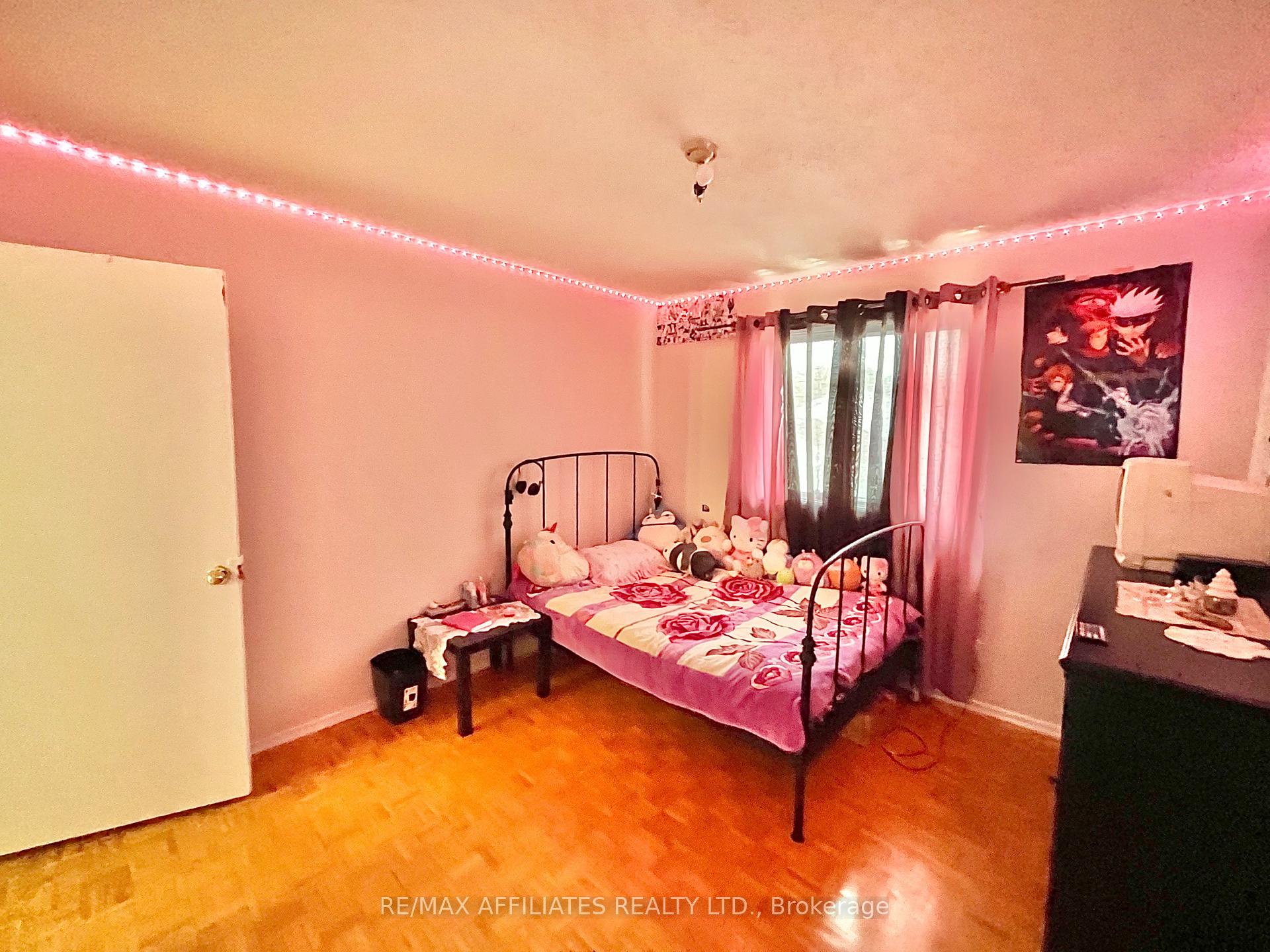 Photo 18 of 77B Glen Park Drive, Ottawa, Blackburn Hamlet (South) — HOMEH