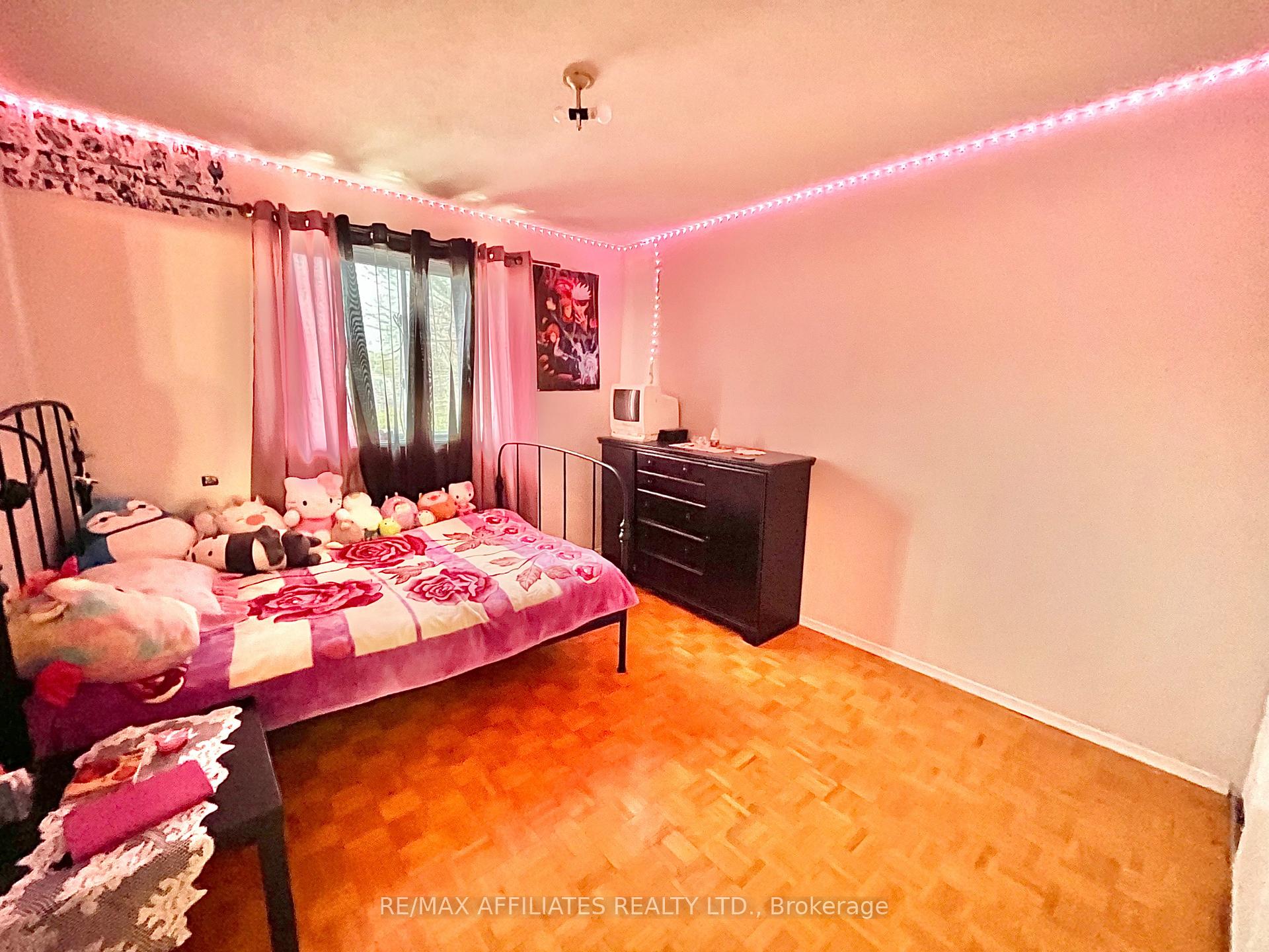 Photo 19 of 77B Glen Park Drive, Ottawa, Blackburn Hamlet (South) — HOMEH