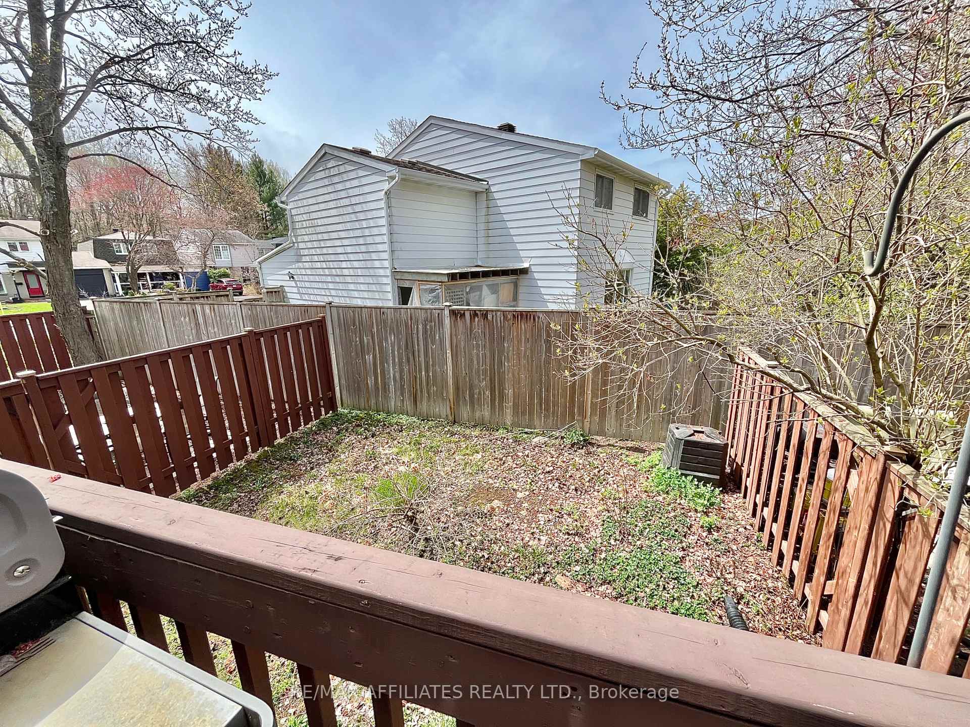 Photo 21 of 77B Glen Park Drive, Ottawa, Blackburn Hamlet (South) — HOMEH