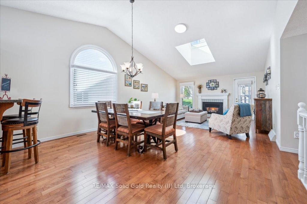 Photo 7 of 5 Quinte Crescent, Kitchener — HOMEH
