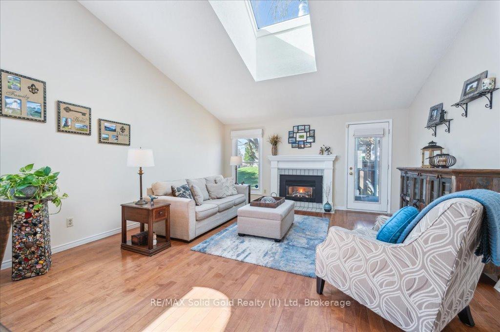 Photo 8 of 5 Quinte Crescent, Kitchener — HOMEH
