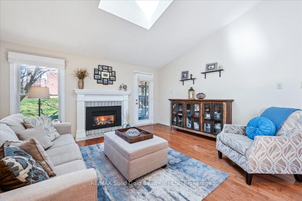 Photo 9 of 5 Quinte Crescent, Kitchener — HOMEH