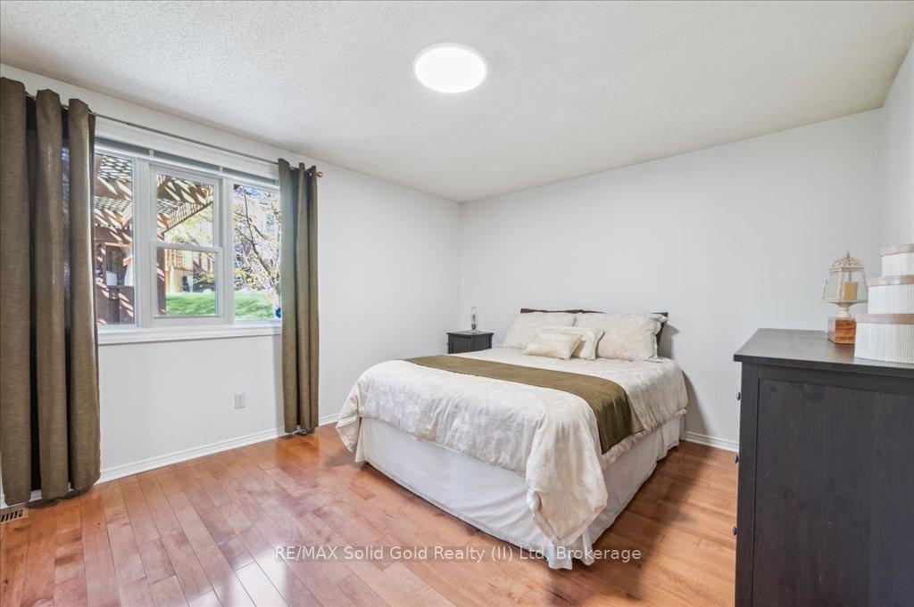 Photo 18 of 5 Quinte Crescent, Kitchener — HOMEH