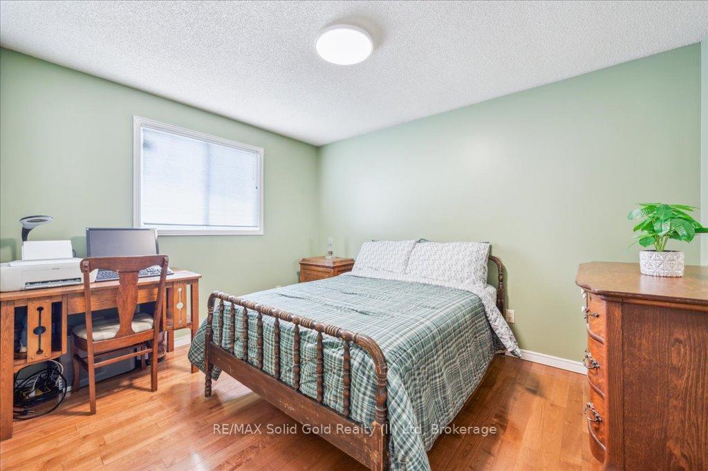 Photo 20 of 5 Quinte Crescent, Kitchener — HOMEH