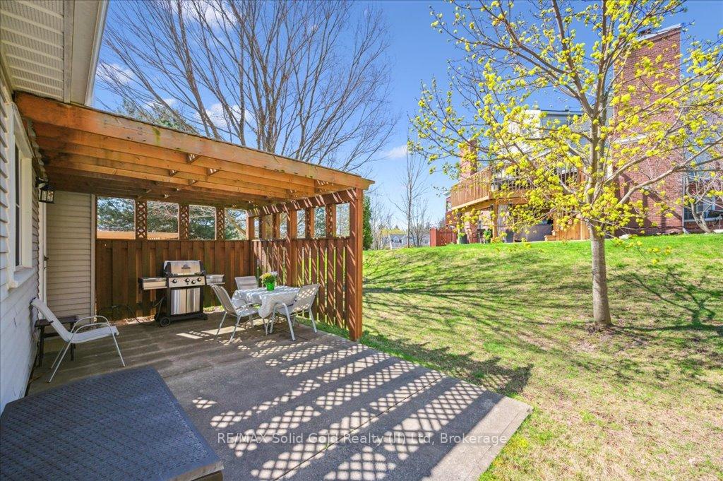 Photo 33 of 5 Quinte Crescent, Kitchener — HOMEH