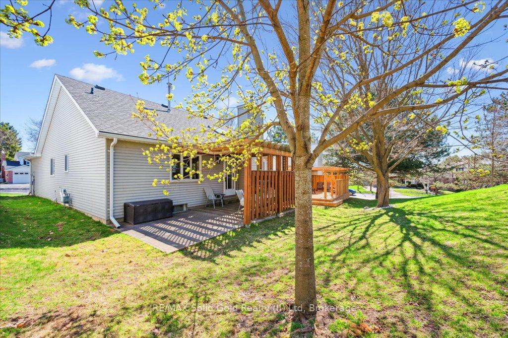 Photo 34 of 5 Quinte Crescent, Kitchener — HOMEH