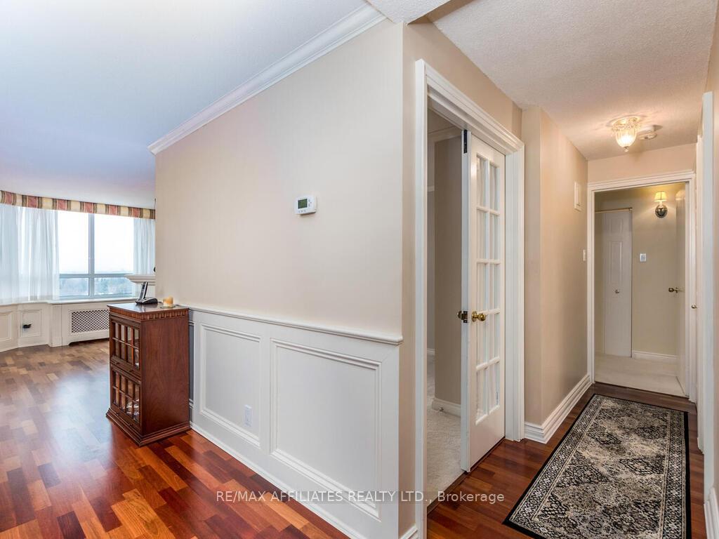 Photo 5 of Unit 914, 80 Sandcastle Drive, Ottawa, Leslie Park — HOMEH