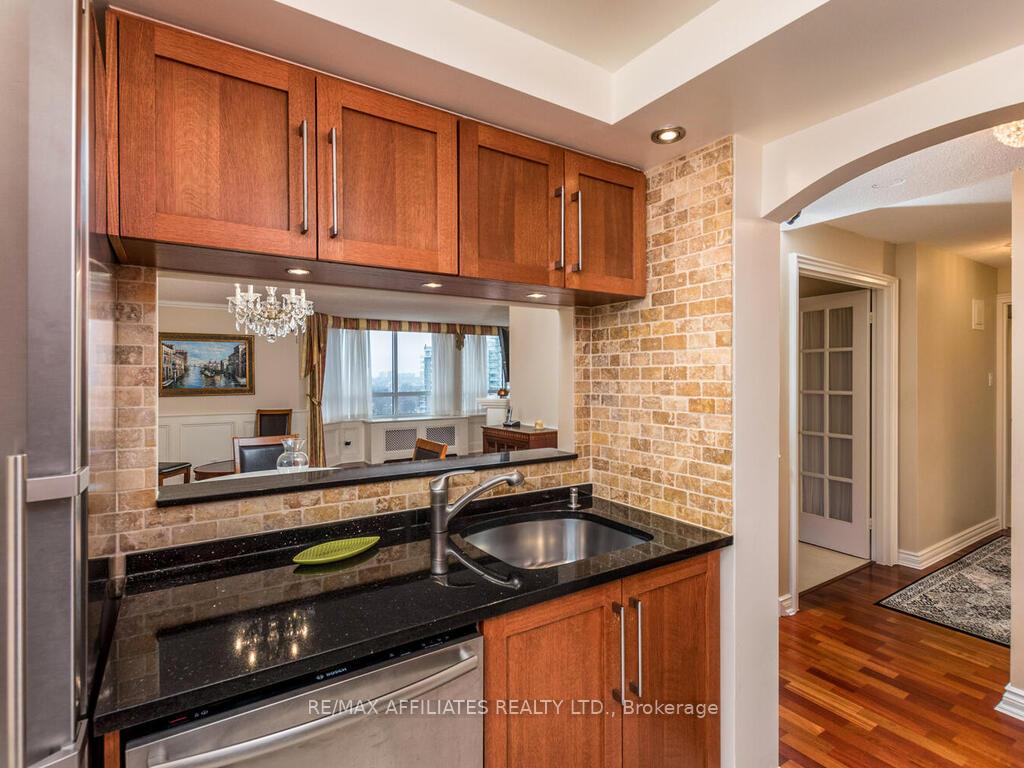 Photo 7 of Unit 914, 80 Sandcastle Drive, Ottawa, Leslie Park — HOMEH