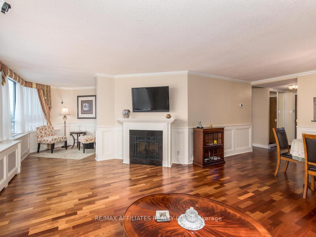 Photo 10 of Unit 914, 80 Sandcastle Drive, Ottawa, Leslie Park — HOMEH