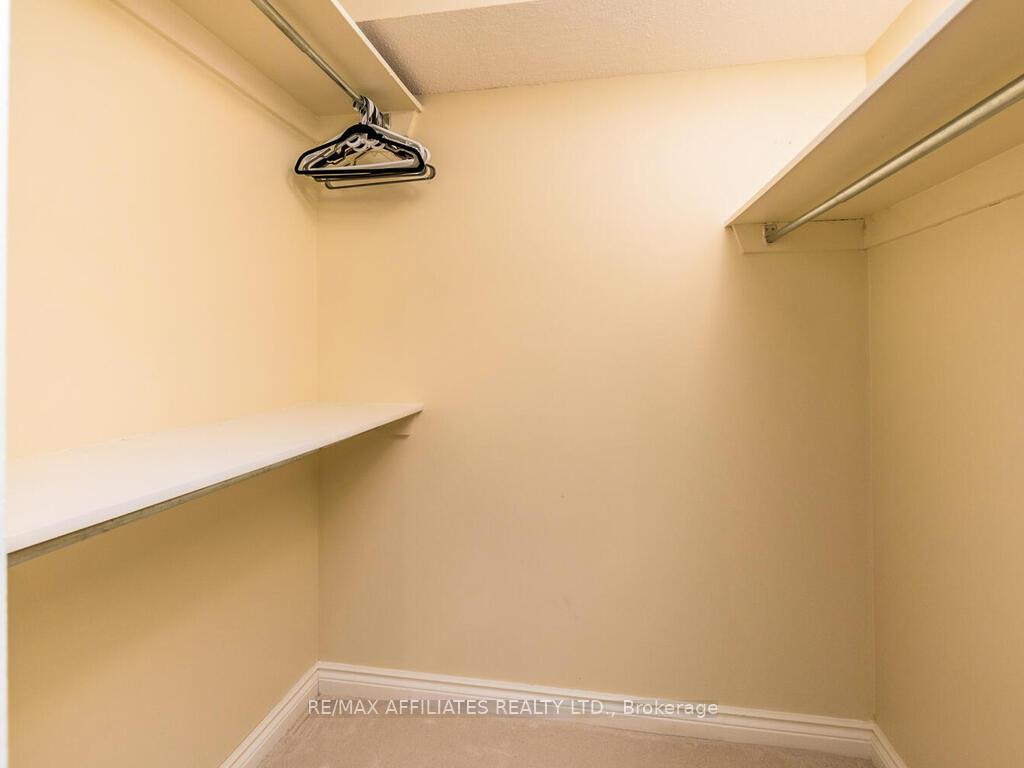 Photo 17 of Unit 914, 80 Sandcastle Drive, Ottawa, Leslie Park — HOMEH