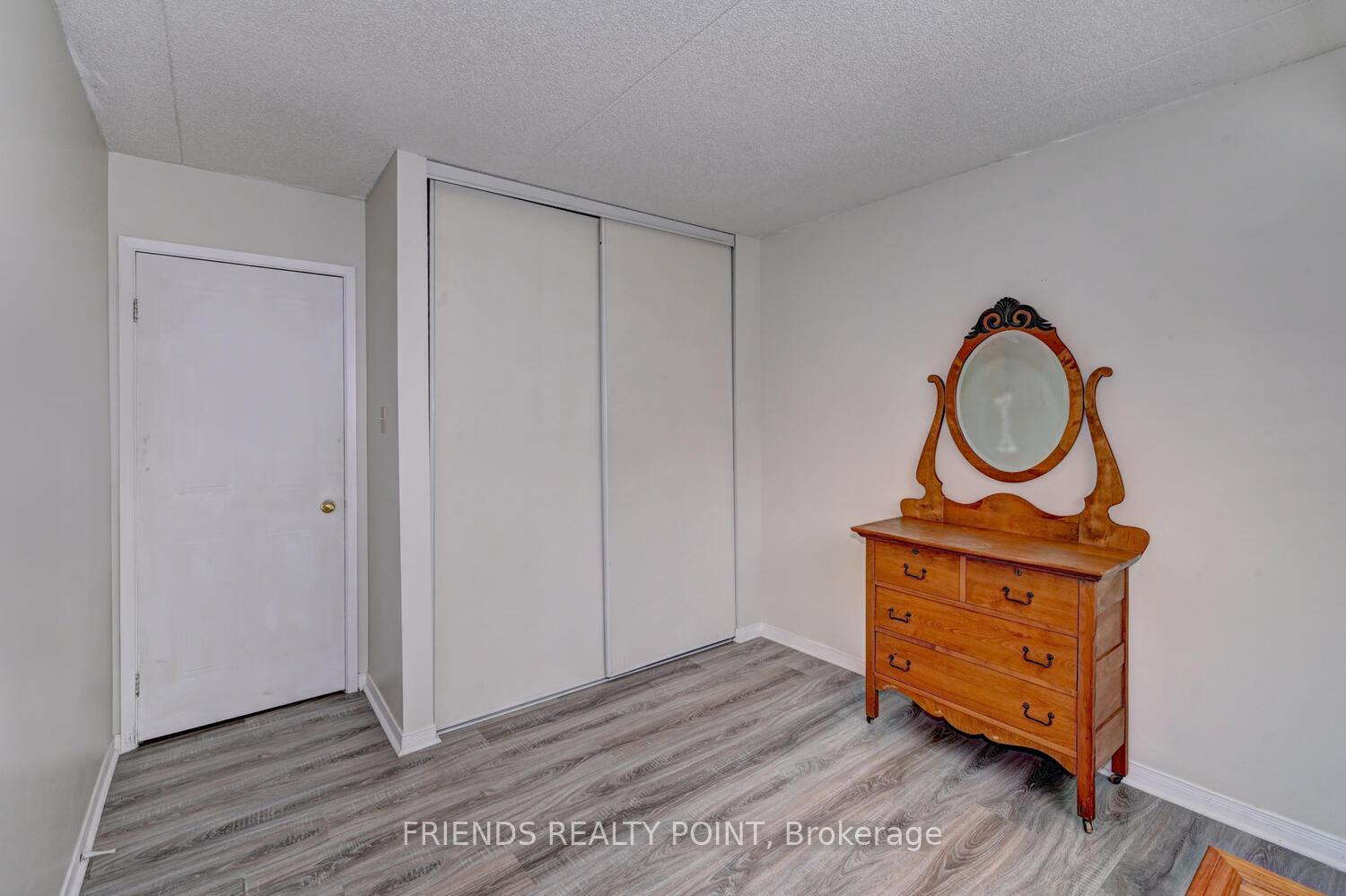 Photo 6 of Unit 1, 3085 Kingsway Drive, Kitchener, Vanier - Kitchener — HOMEH