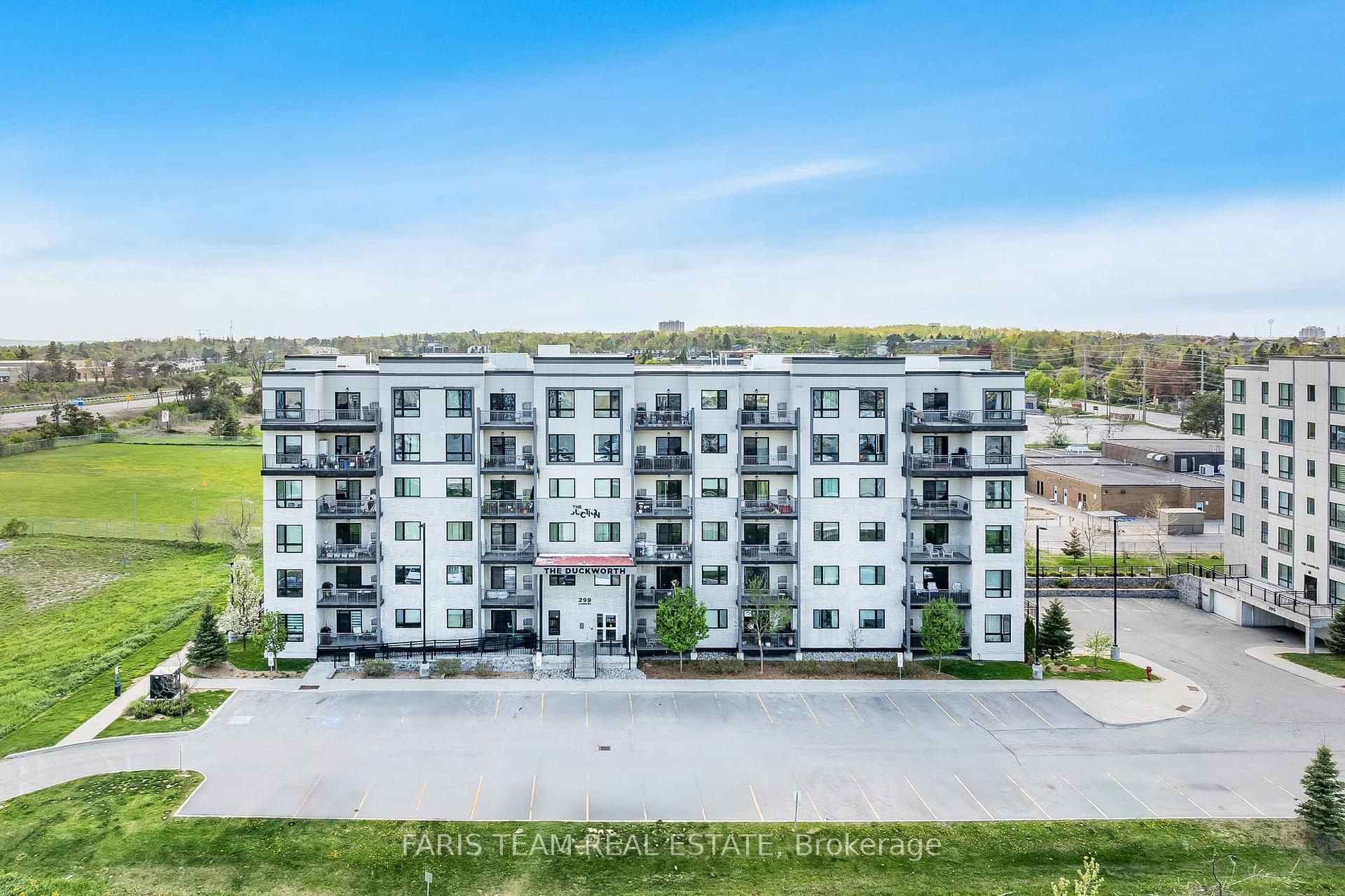 Front of Unit 206, 299 Cundles Road E