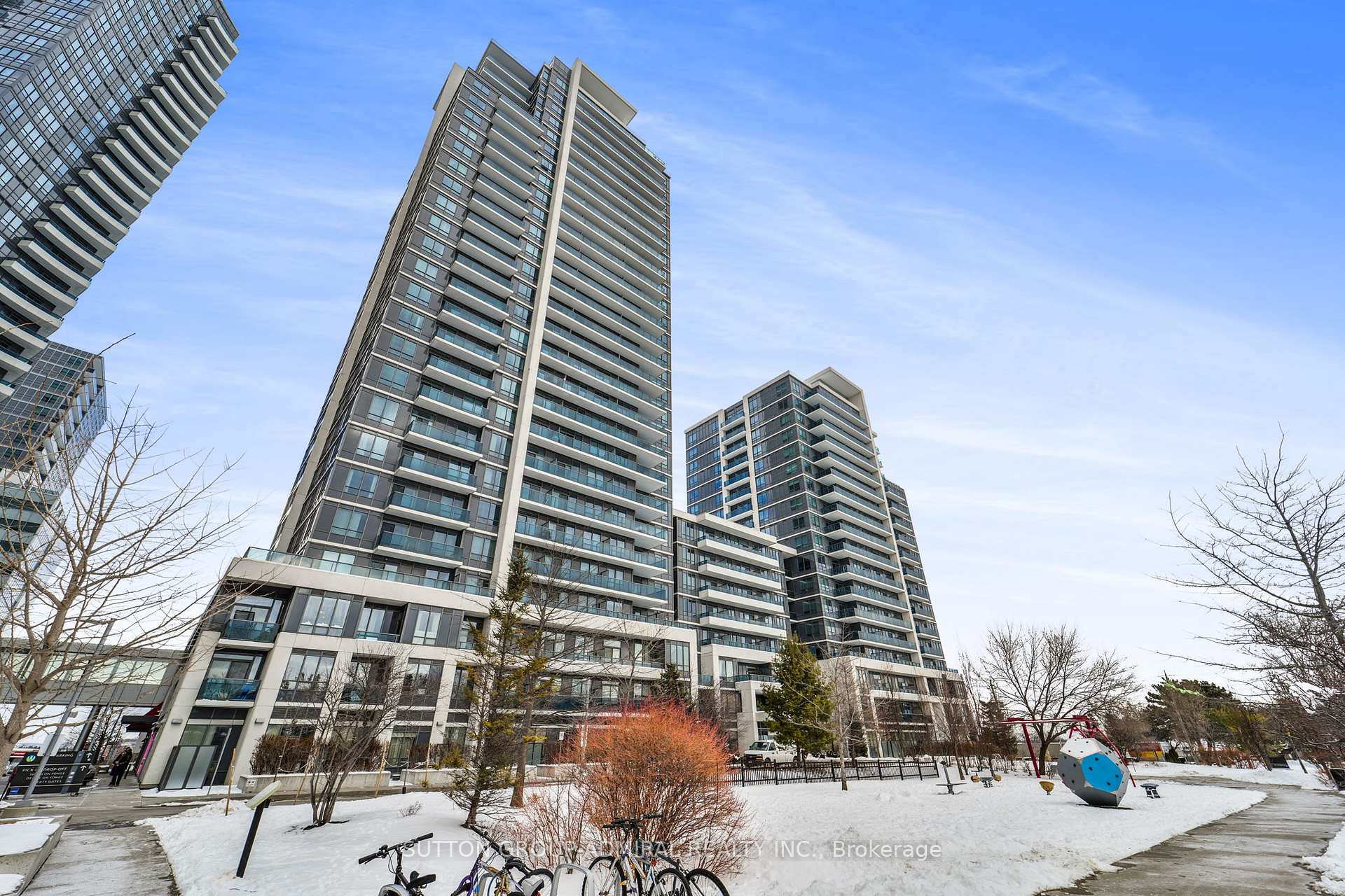Photo 1 of Unit 1415, 7165 Yonge Street, Markham, Grandview — HOMEH