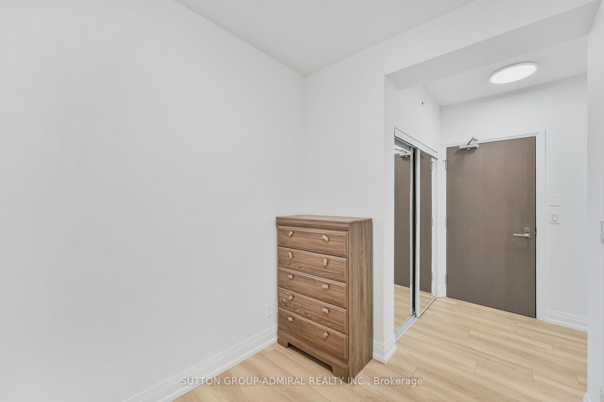 Photo 11 of Unit 1415, 7165 Yonge Street, Markham, Grandview — HOMEH