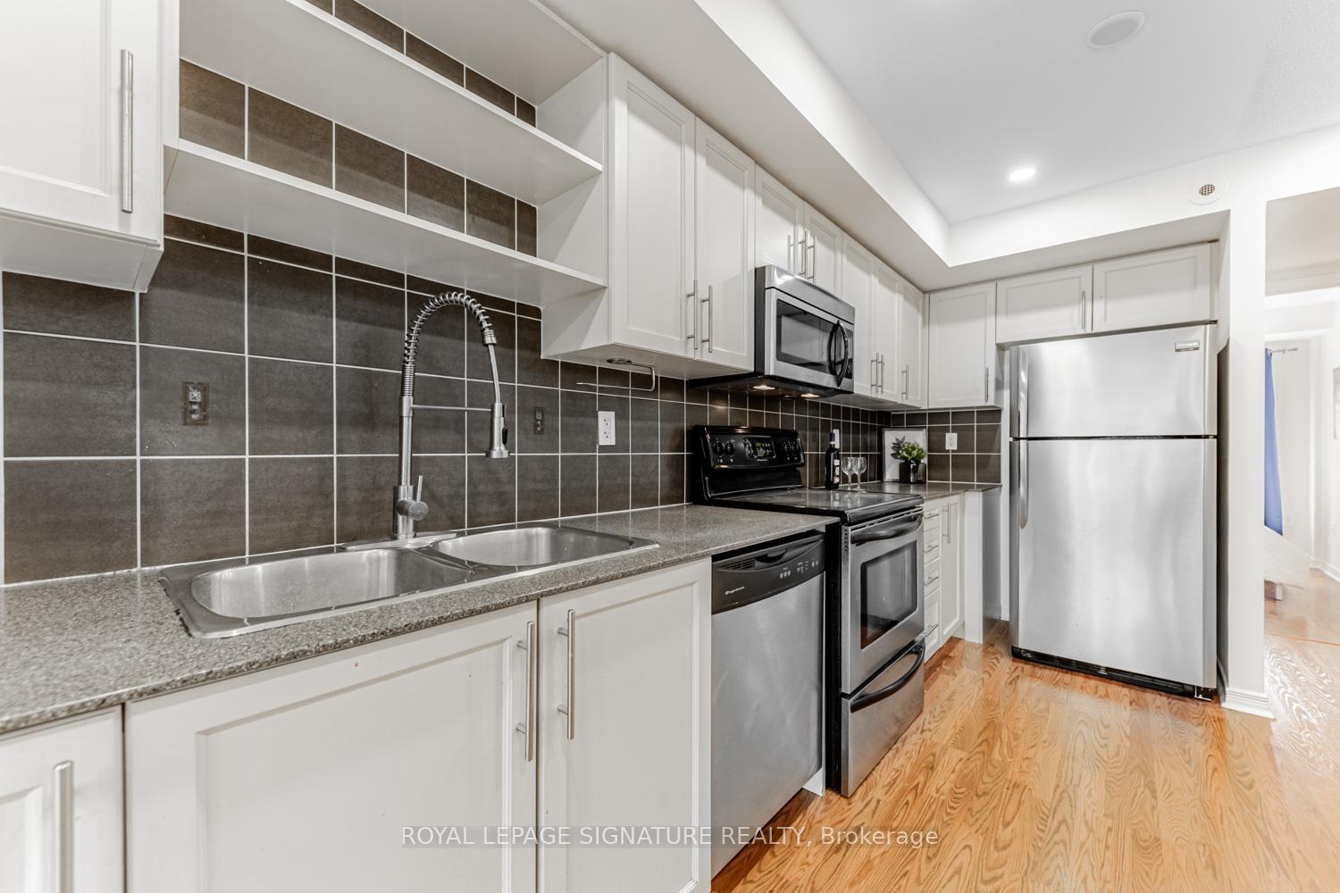 Photo 8 of Unit 5, 817 Dundas Street E, Toronto, South Riverdale — HOMEH