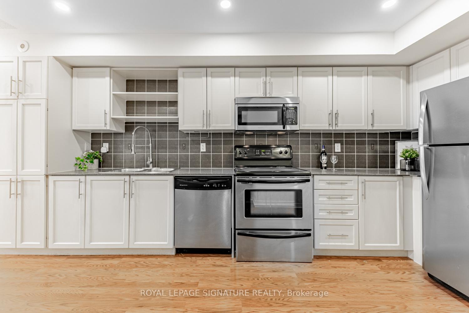 Photo 9 of Unit 5, 817 Dundas Street E, Toronto, South Riverdale — HOMEH