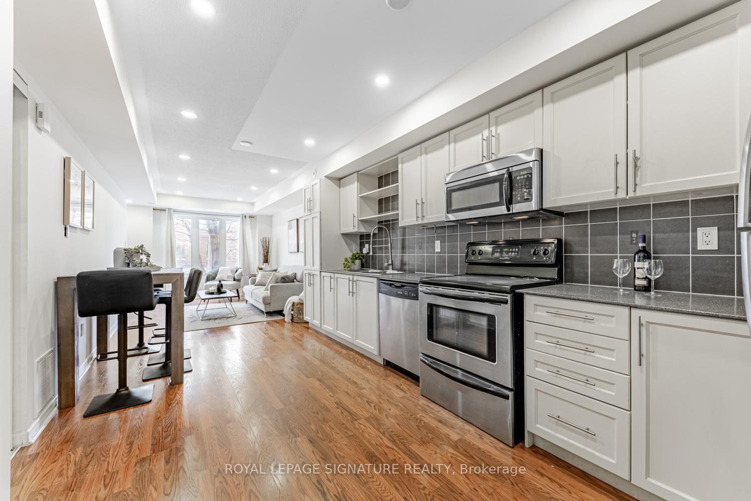 Photo 13 of Unit 5, 817 Dundas Street E, Toronto, South Riverdale — HOMEH
