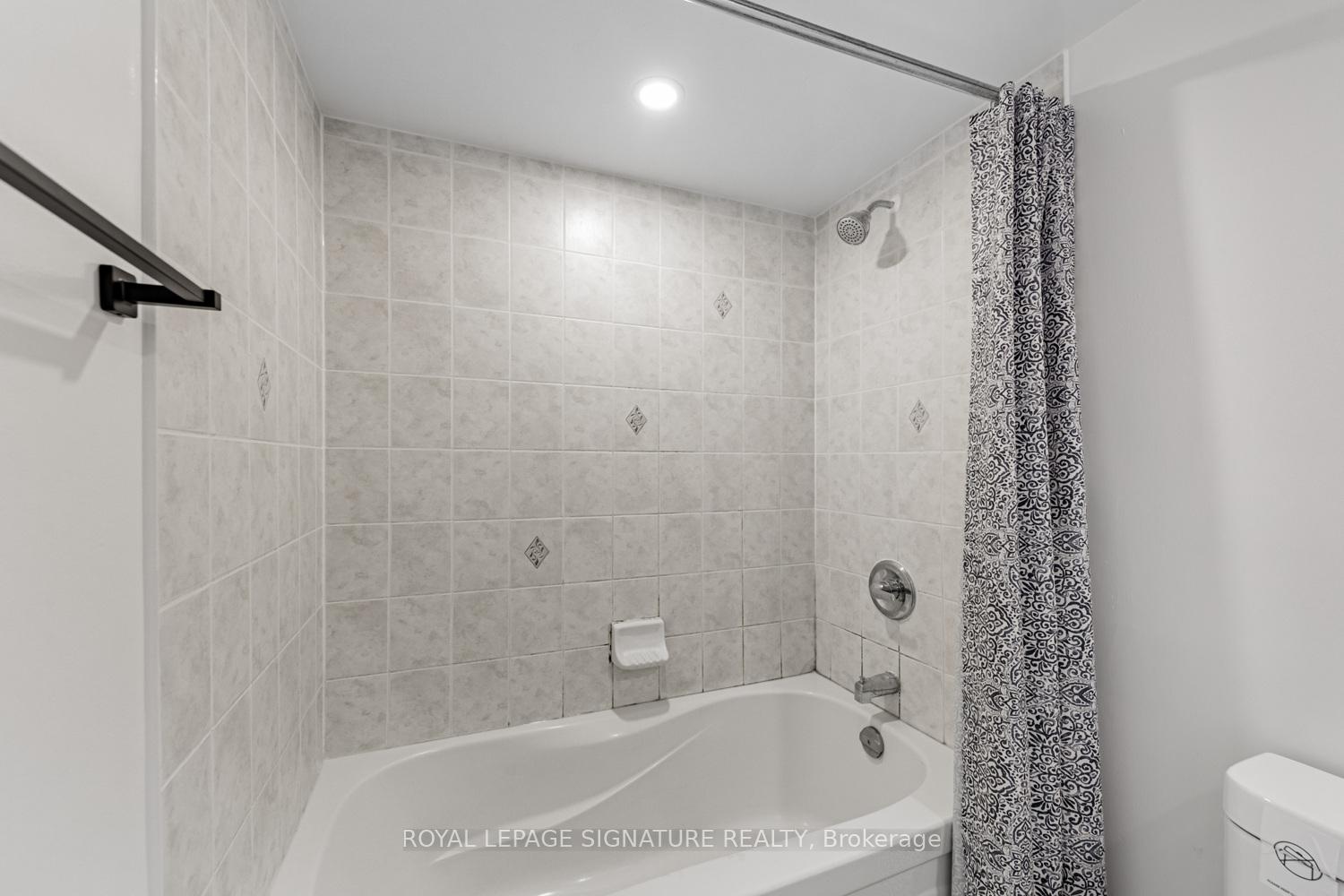 Photo 21 of Unit 5, 817 Dundas Street E, Toronto, South Riverdale — HOMEH