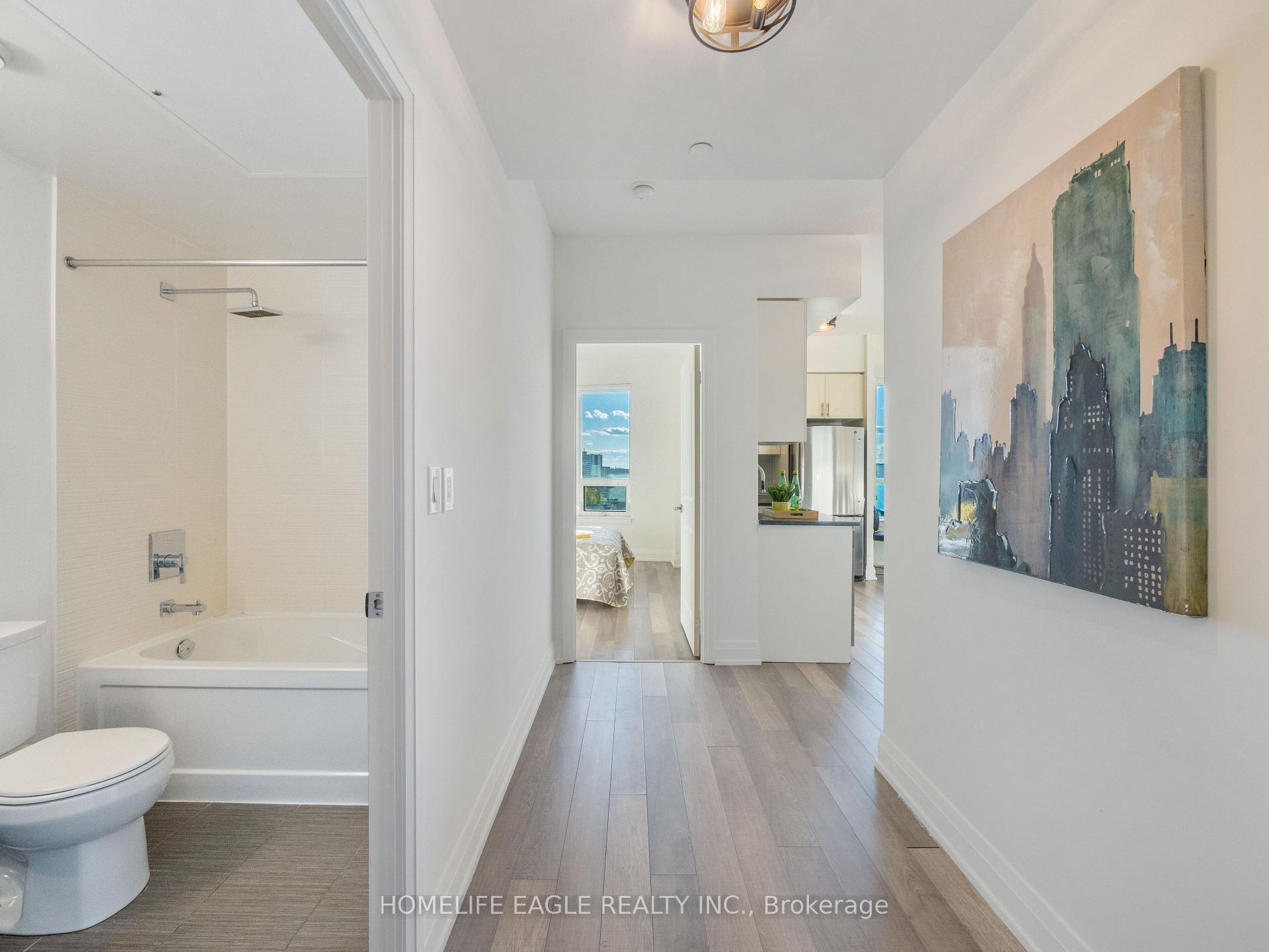 Photo 2 of Unit 725, 7161 Yonge Street, Markham, Grandview — HOMEH