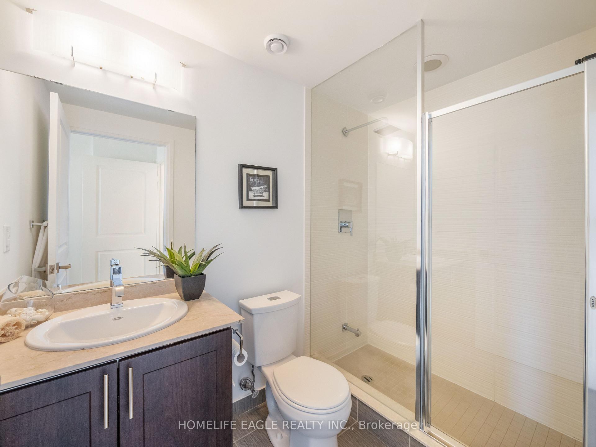 Photo 6 of Unit 725, 7161 Yonge Street, Markham, Grandview — HOMEH