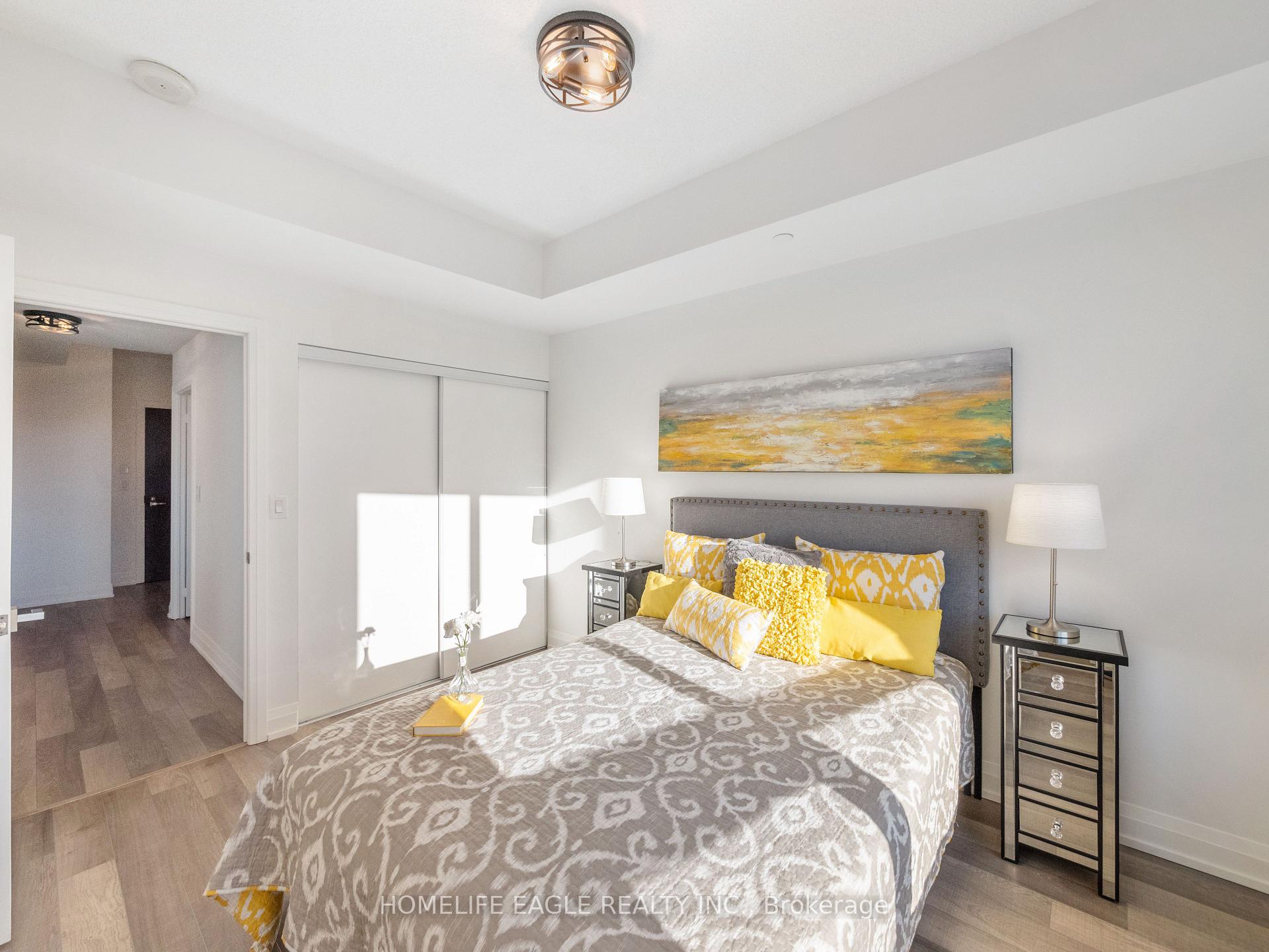 Photo 8 of Unit 725, 7161 Yonge Street, Markham, Grandview — HOMEH