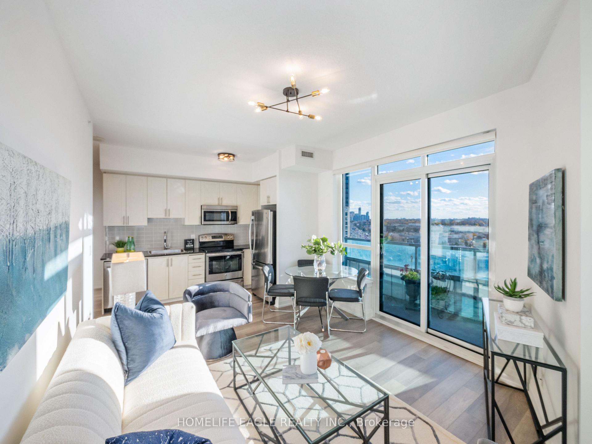 Photo 12 of Unit 725, 7161 Yonge Street, Markham, Grandview — HOMEH