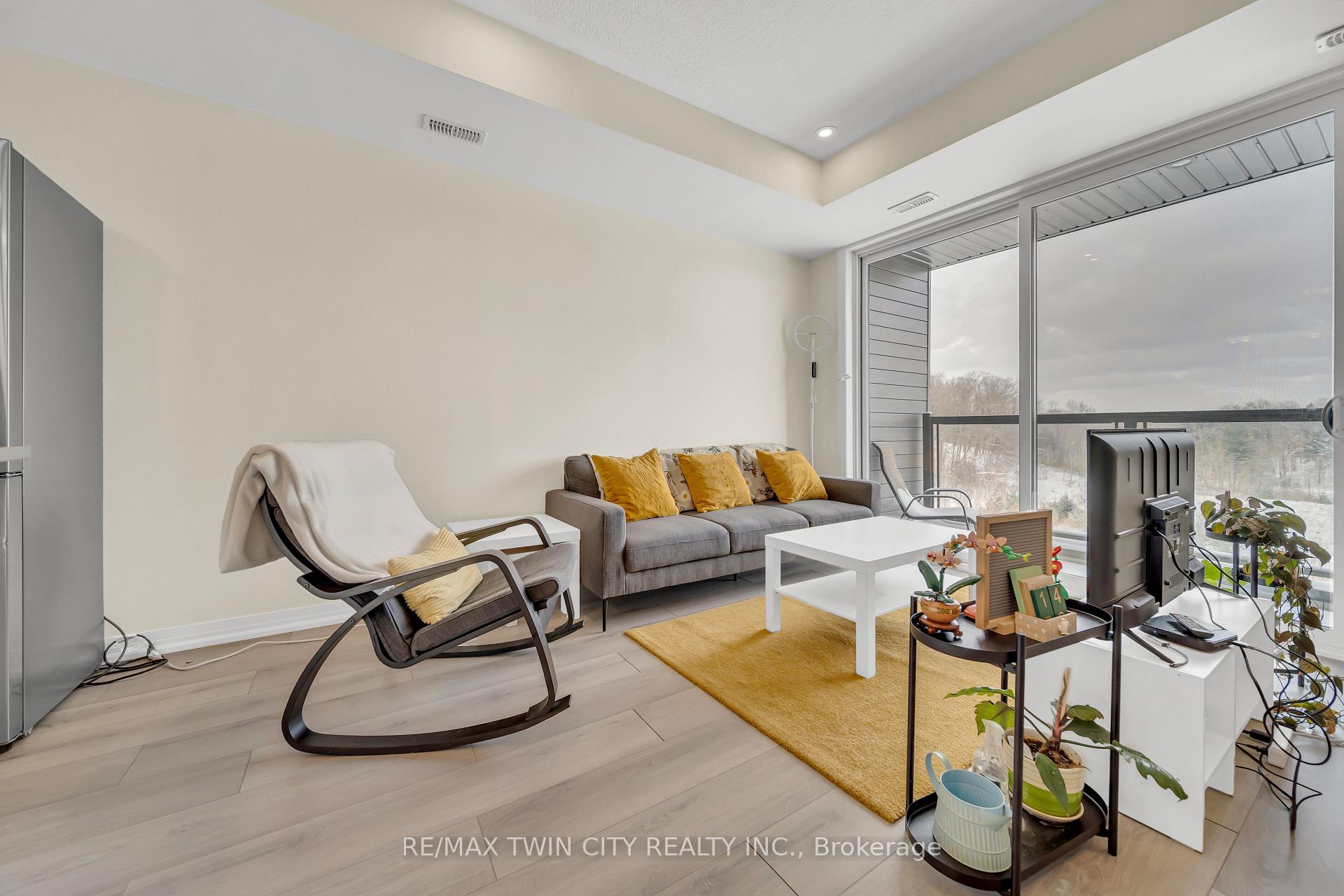 Photo 9 of Unit 50, 261 Woodbine Avenue, Kitchener — HOMEH