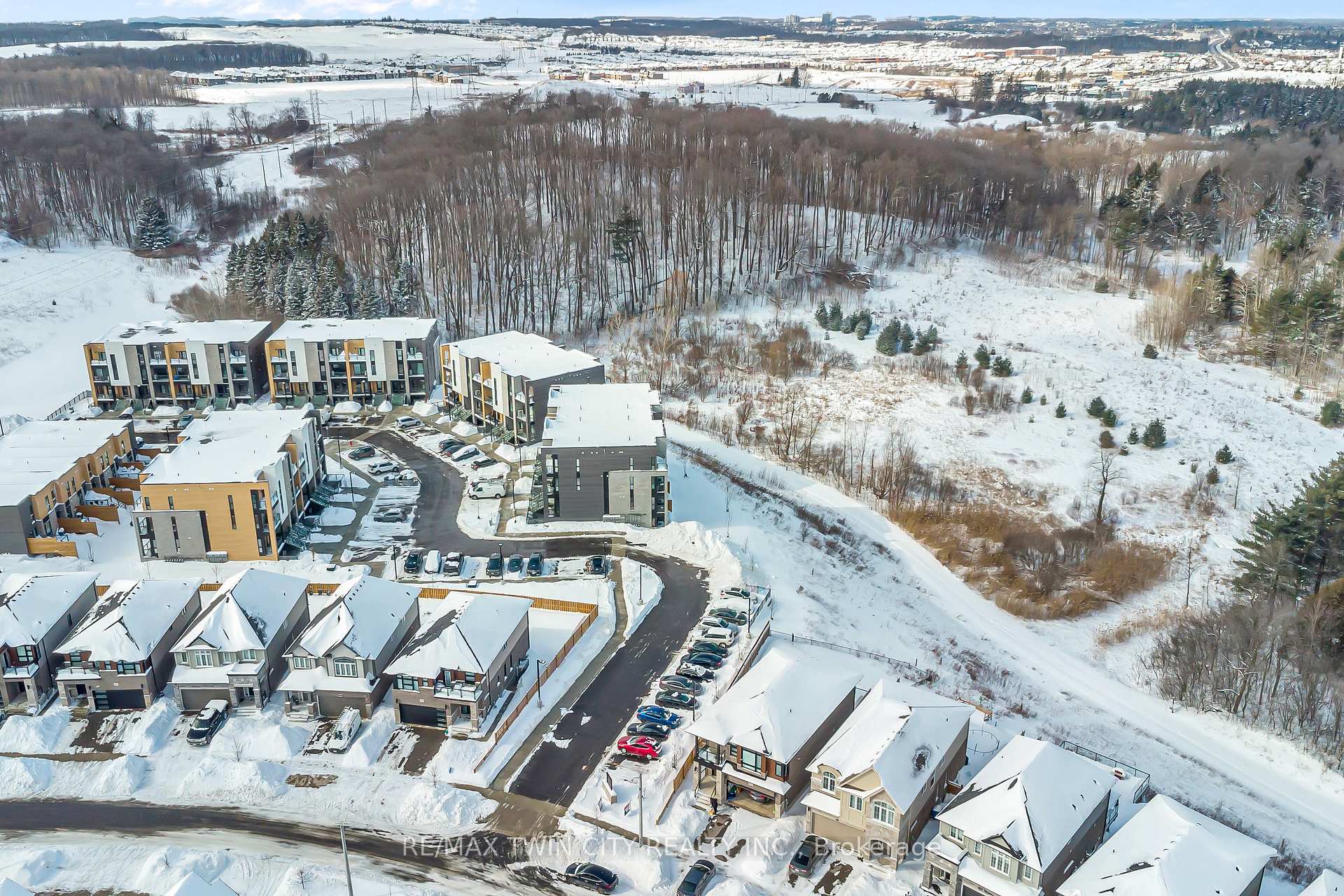 Photo 36 of Unit 50, 261 Woodbine Avenue, Kitchener — HOMEH