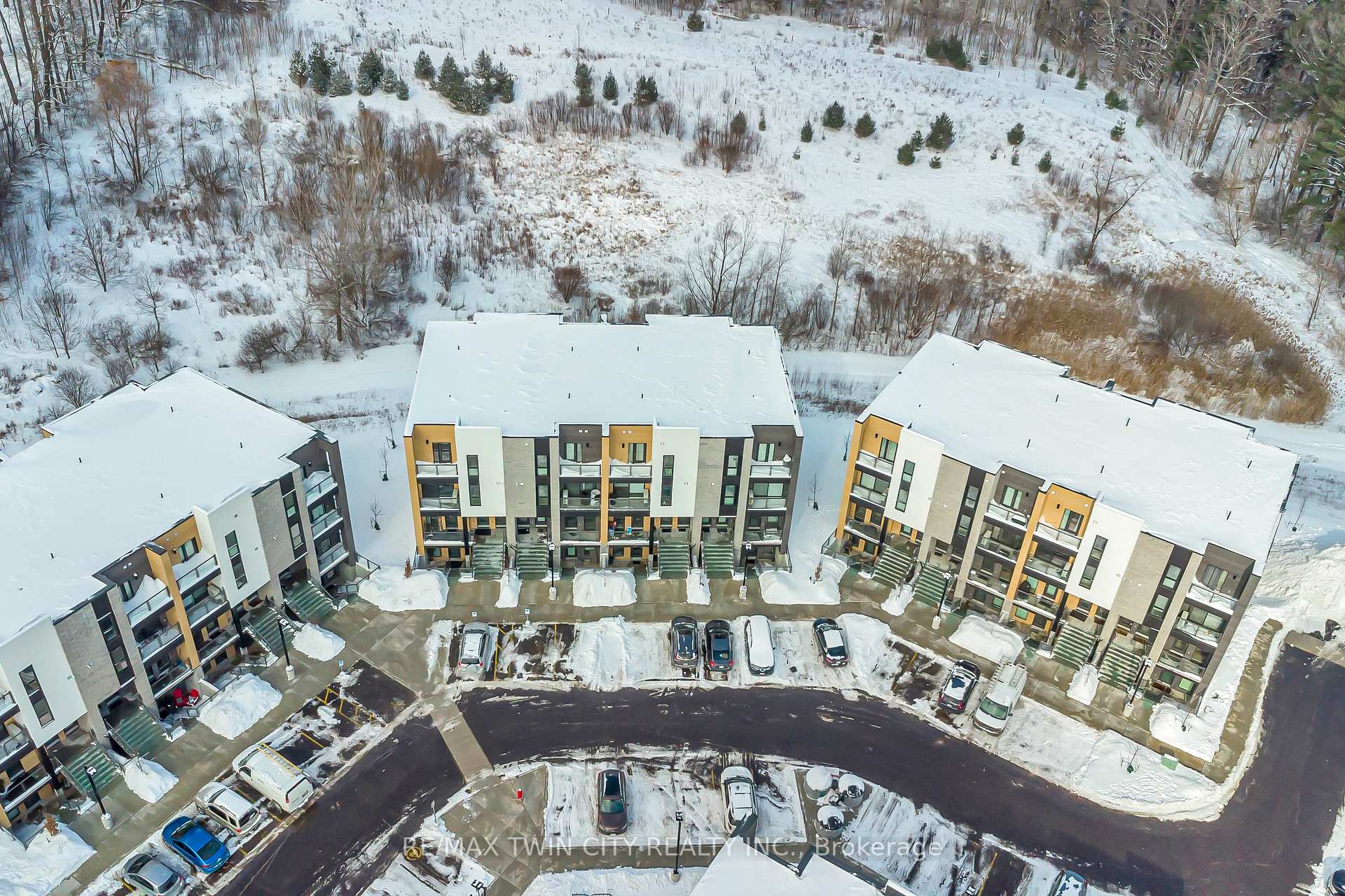 Photo 40 of Unit 50, 261 Woodbine Avenue, Kitchener — HOMEH